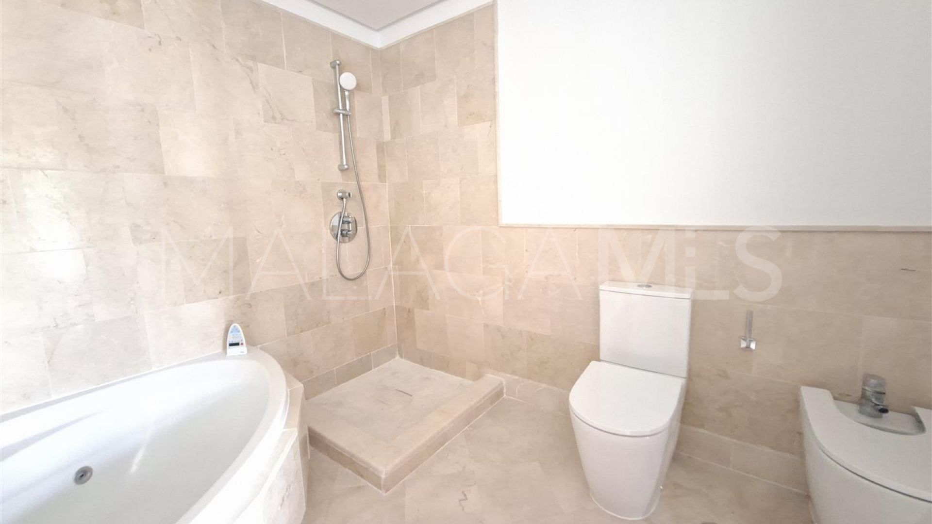 Wohnung for sale in Aloha