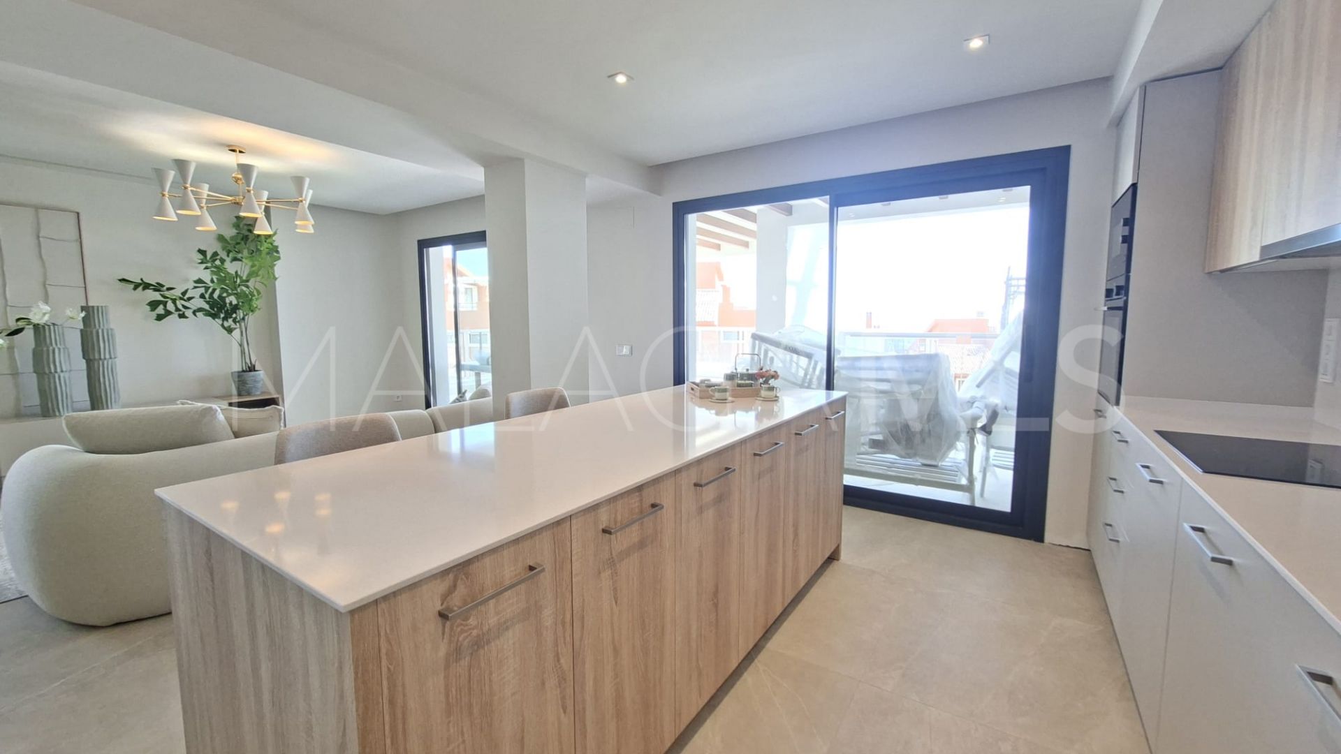 Lägenhet for sale in Benahavis