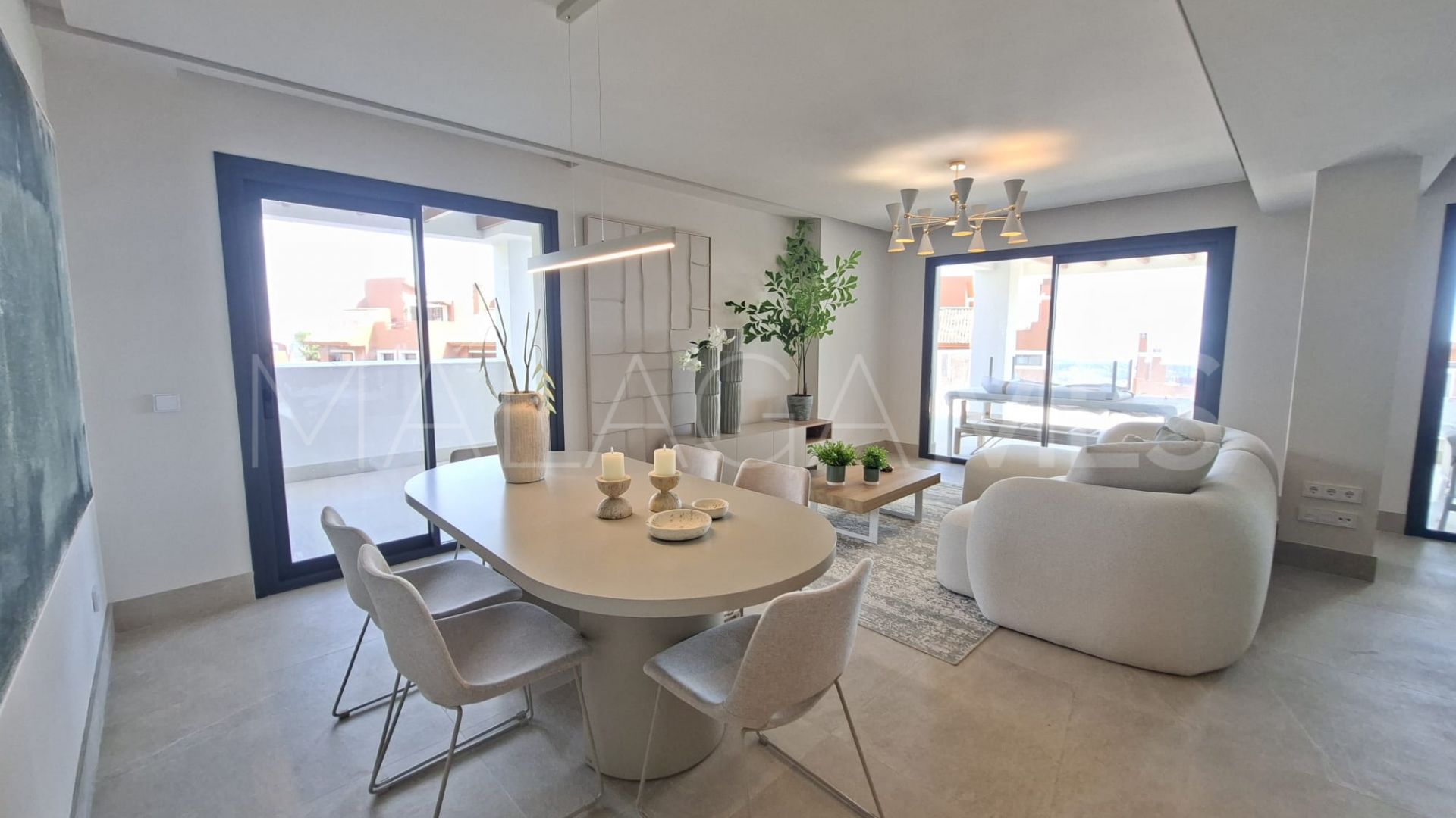 Lägenhet for sale in Benahavis