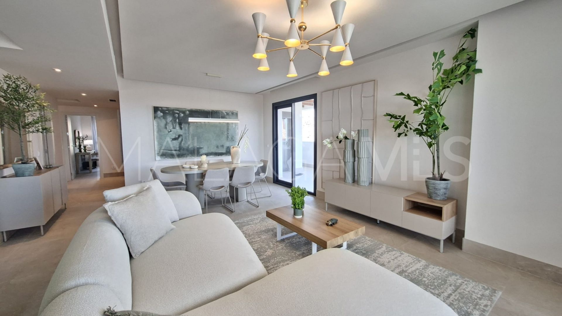 Lägenhet for sale in Benahavis