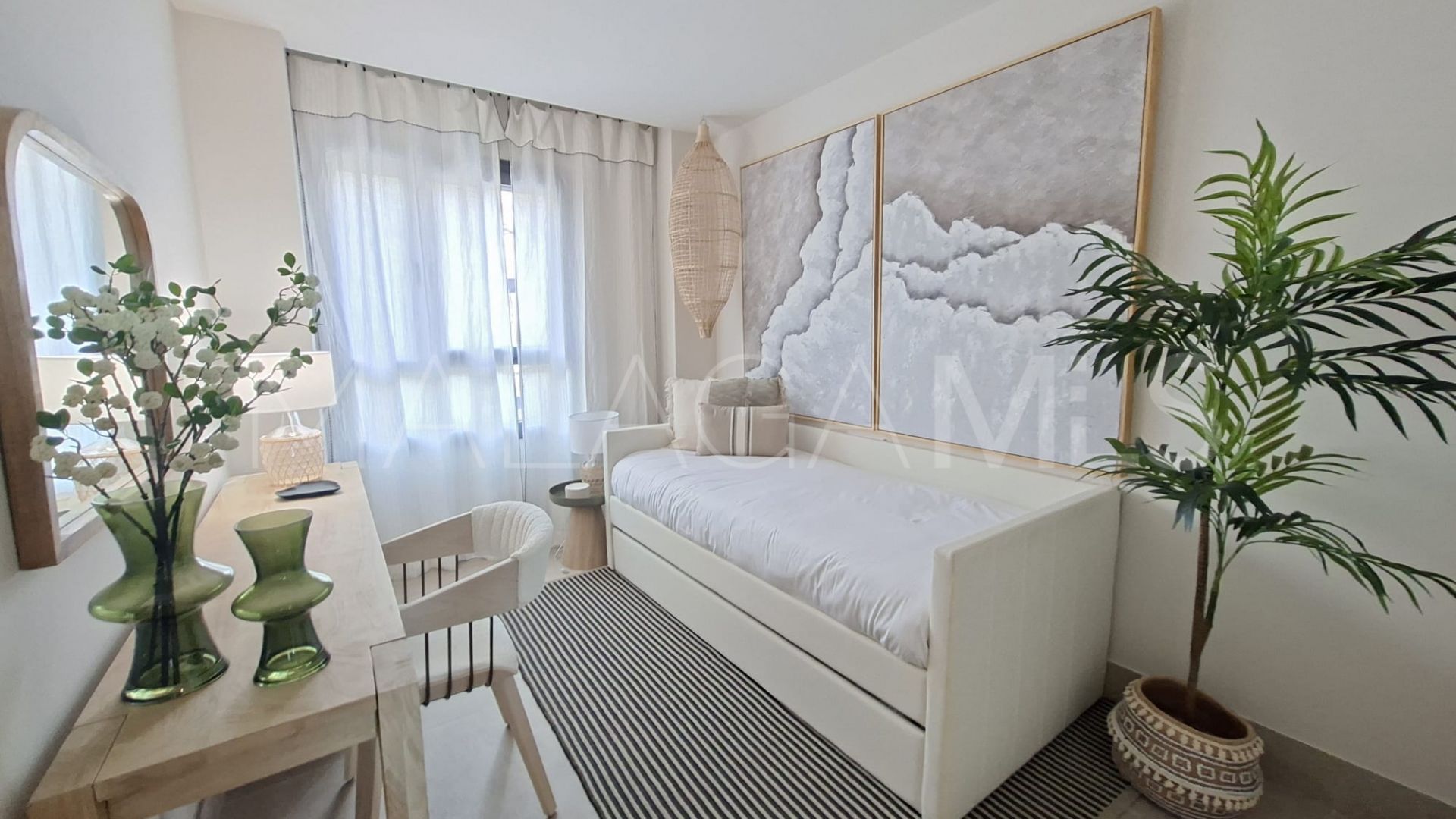 Lägenhet for sale in Benahavis