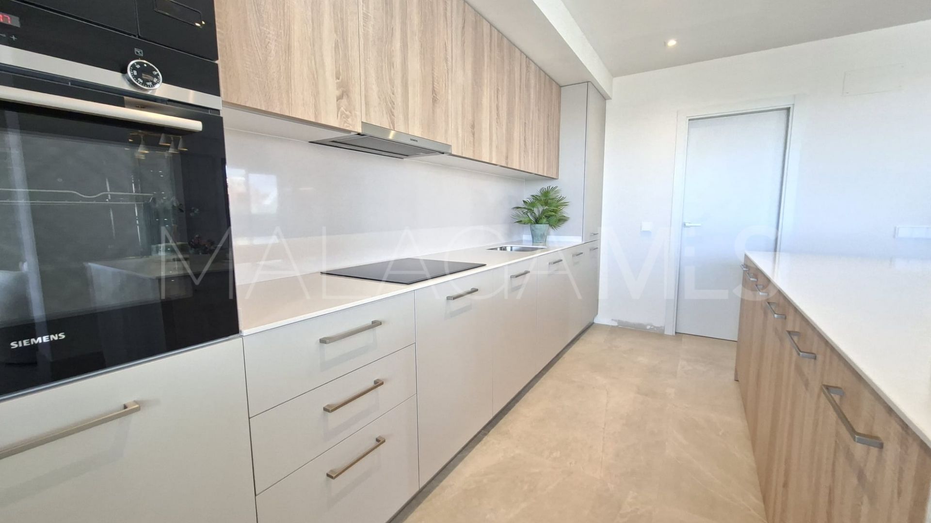 Lägenhet for sale in Benahavis