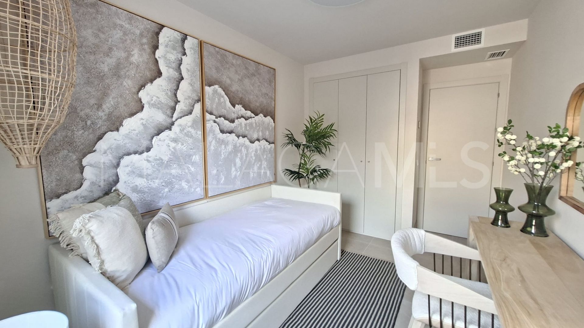 Lägenhet for sale in Benahavis