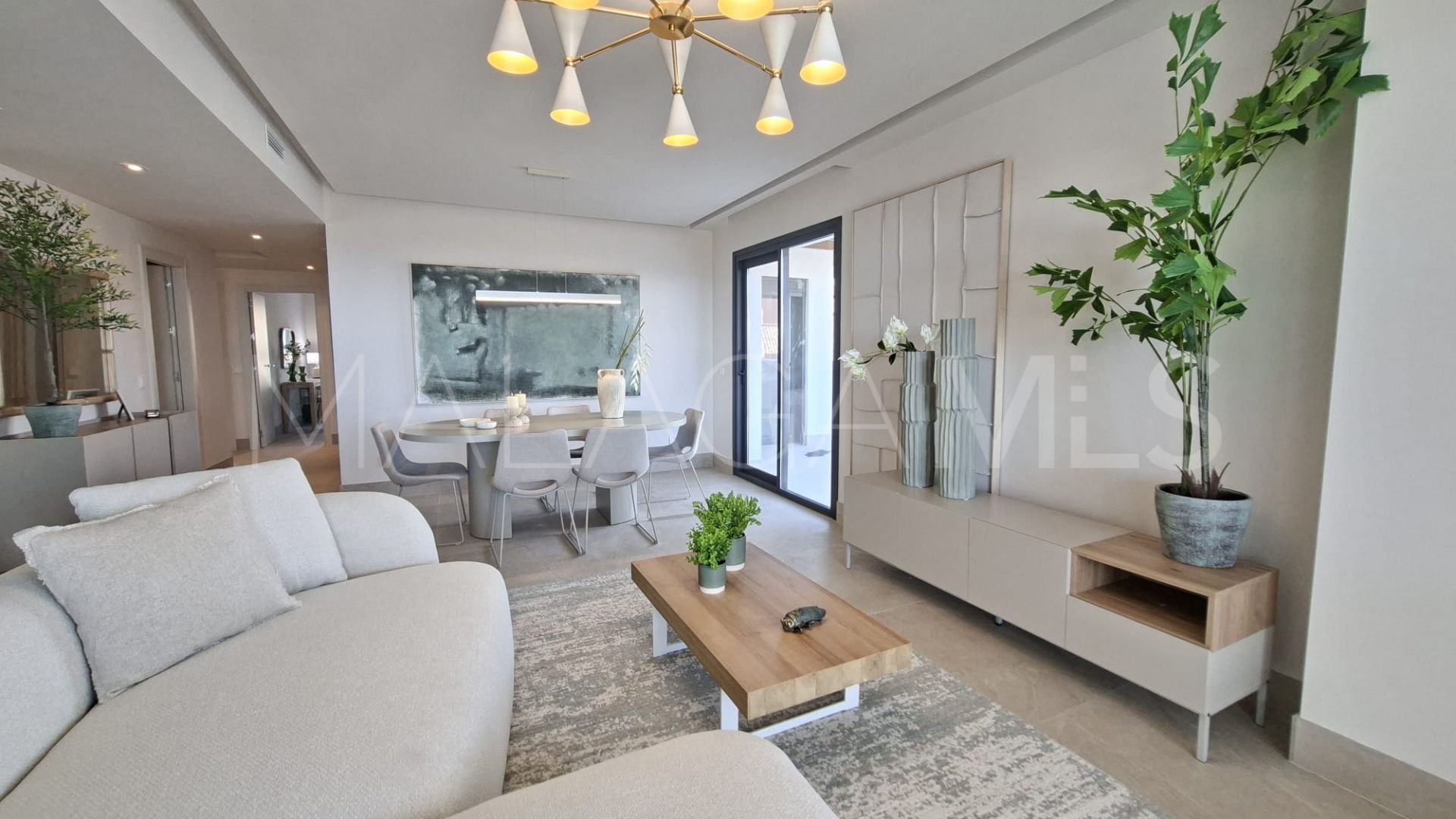 Lägenhet for sale in Benahavis