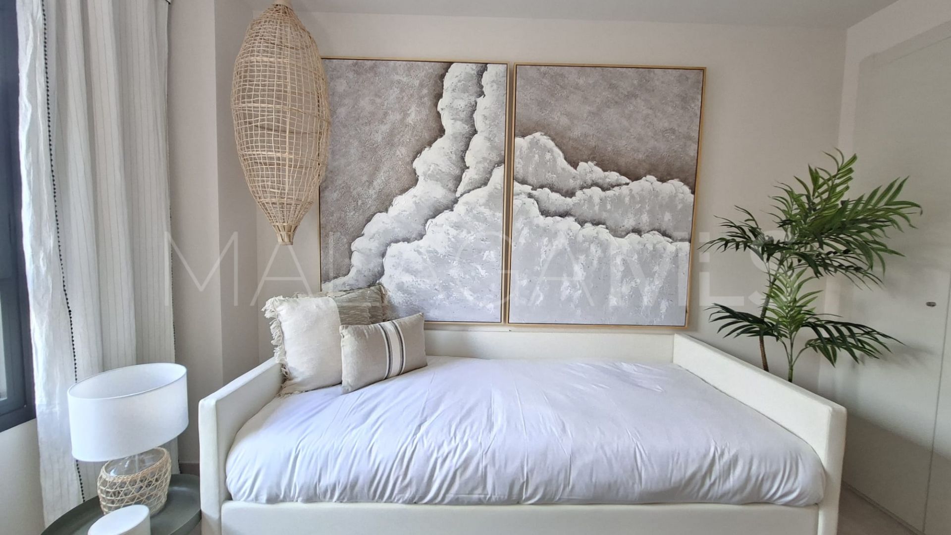 Lägenhet for sale in Benahavis