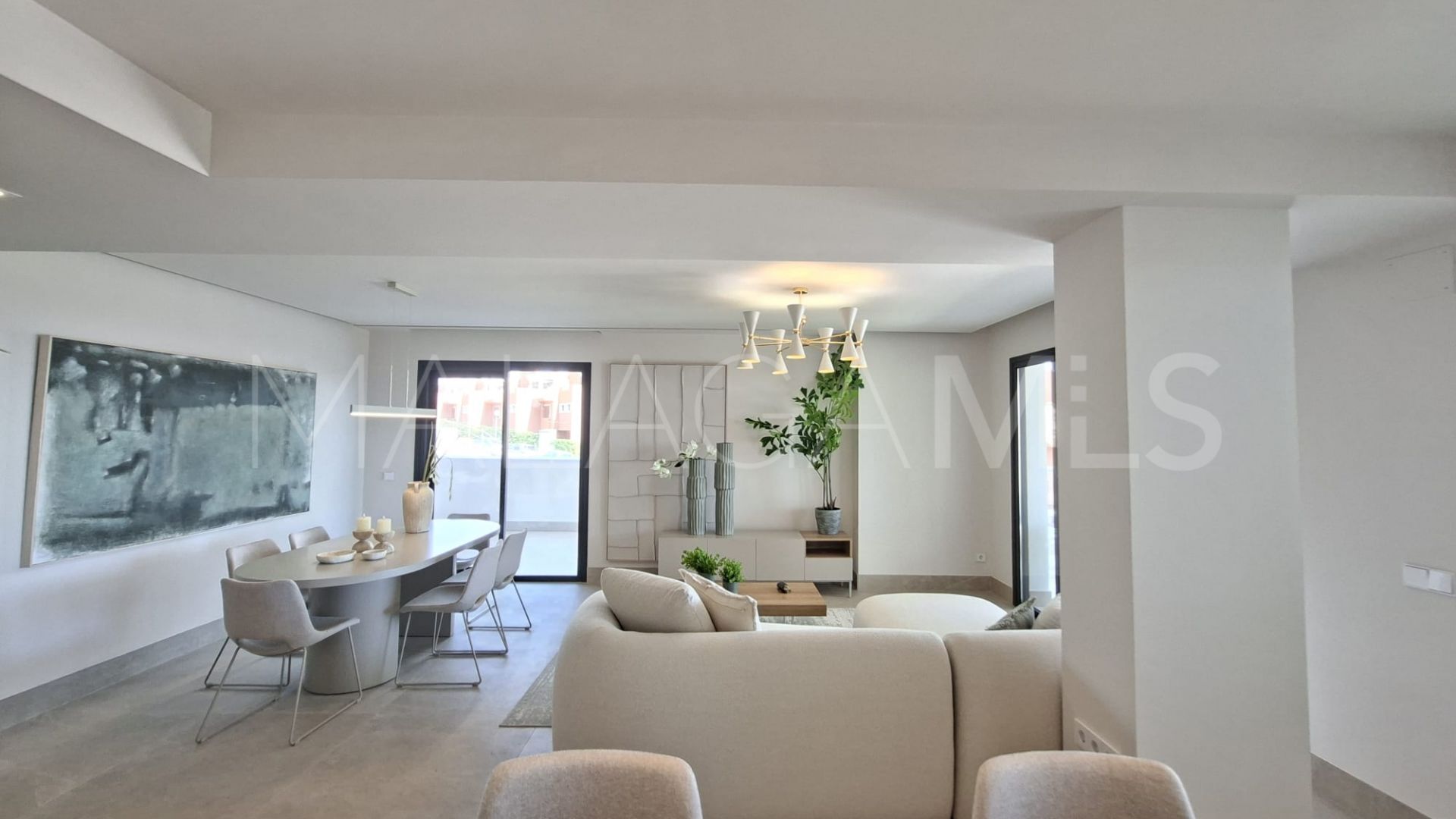 Lägenhet for sale in Benahavis