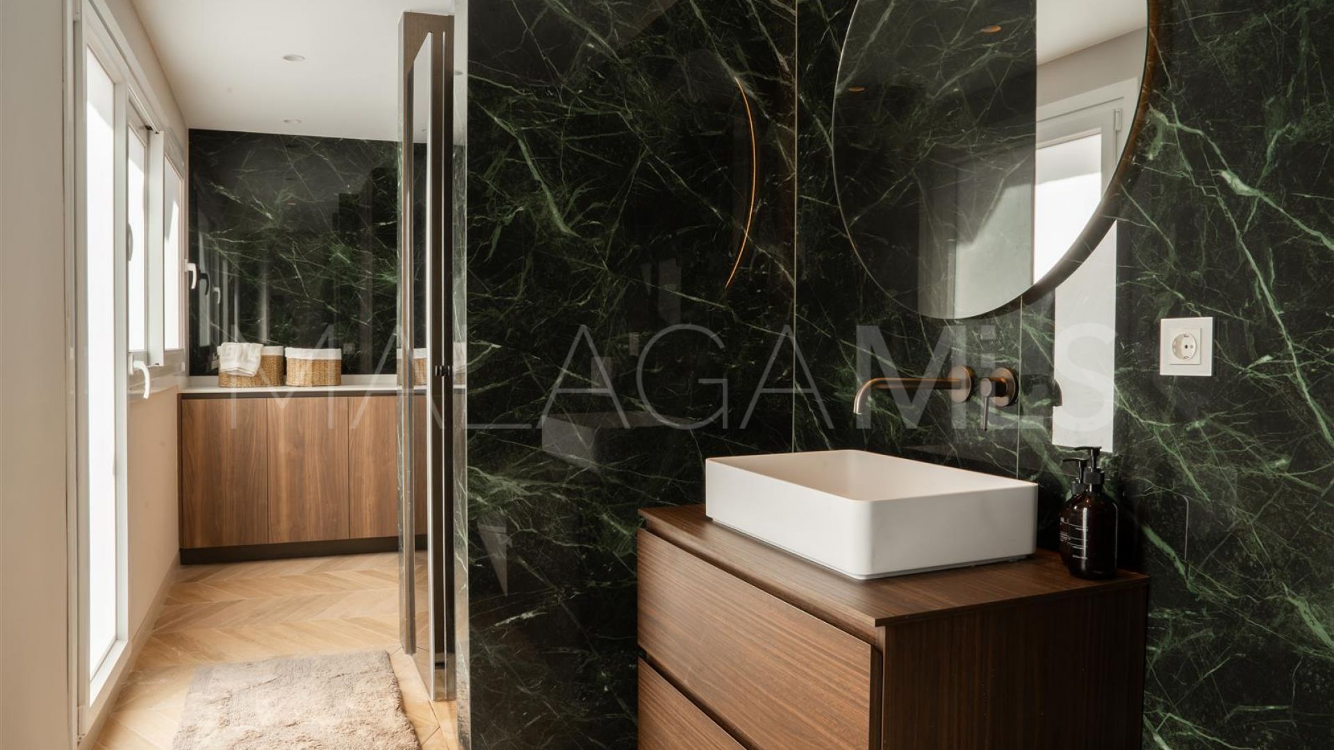 Zweistöckiges penthouse for sale in Magna Marbella
