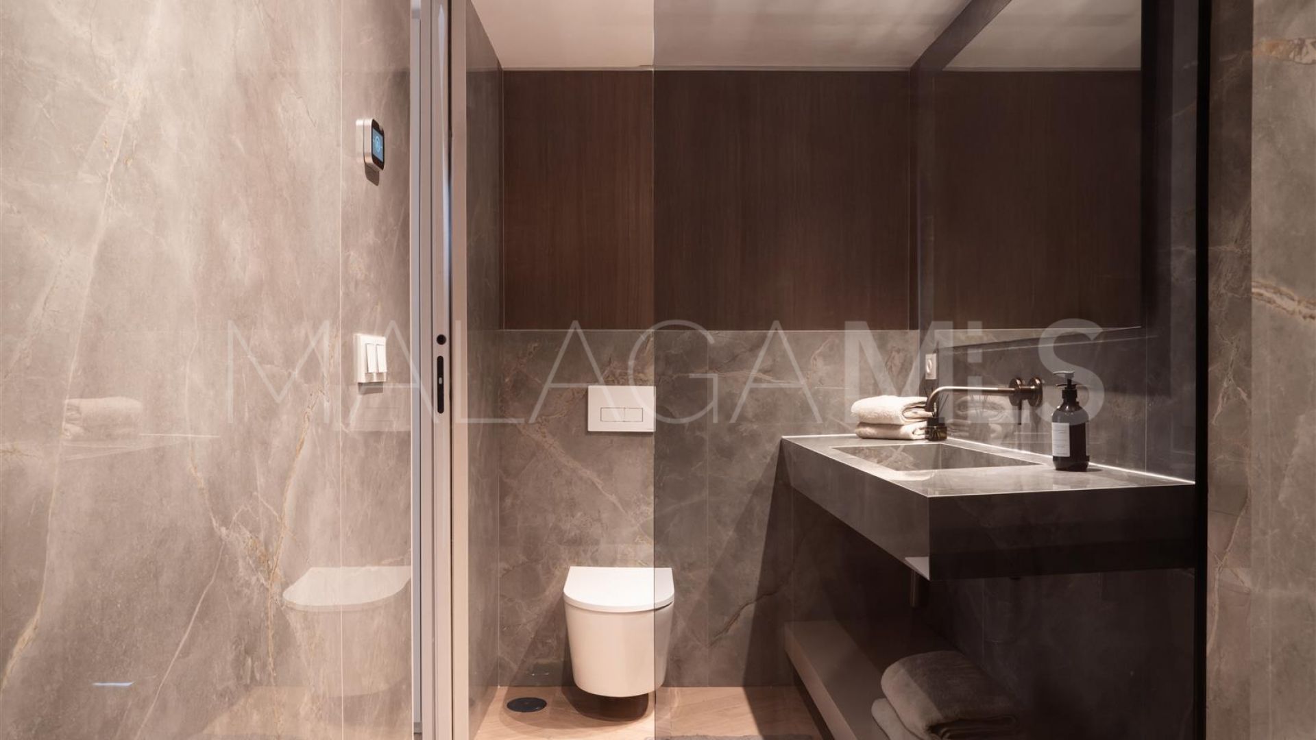 Zweistöckiges penthouse for sale in Magna Marbella