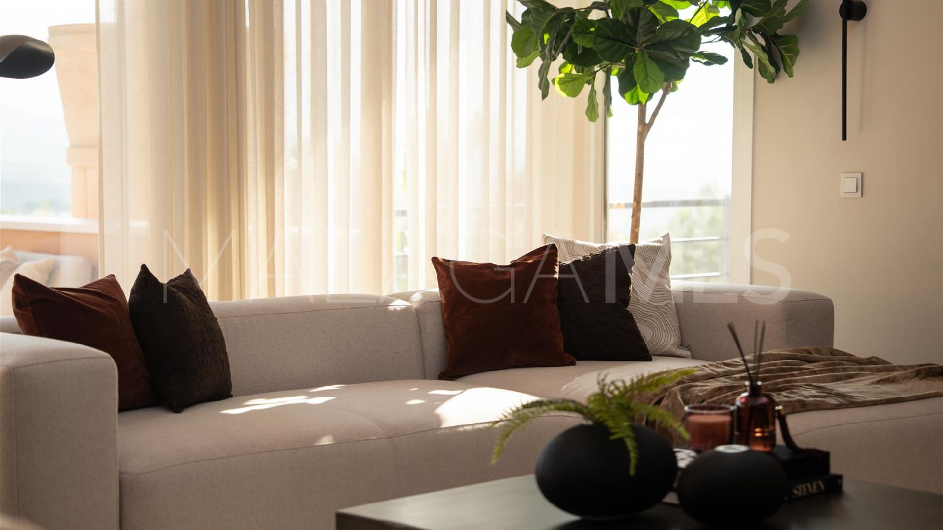 Zweistöckiges penthouse for sale in Magna Marbella