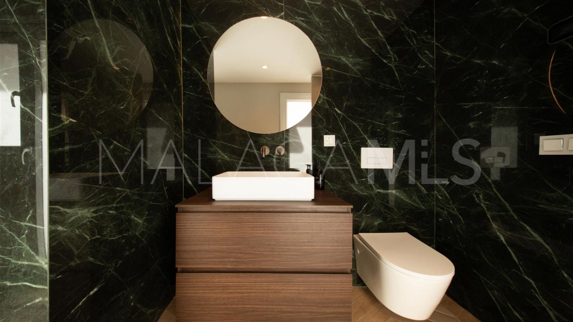 Zweistöckiges penthouse for sale in Magna Marbella