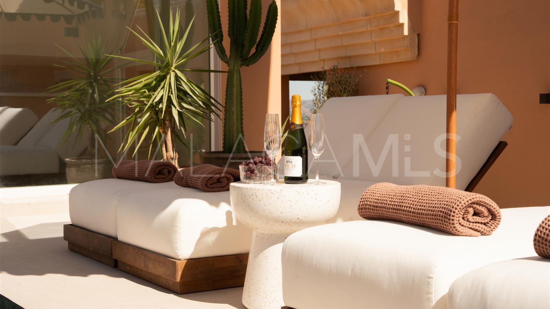 Zweistöckiges penthouse for sale in Magna Marbella