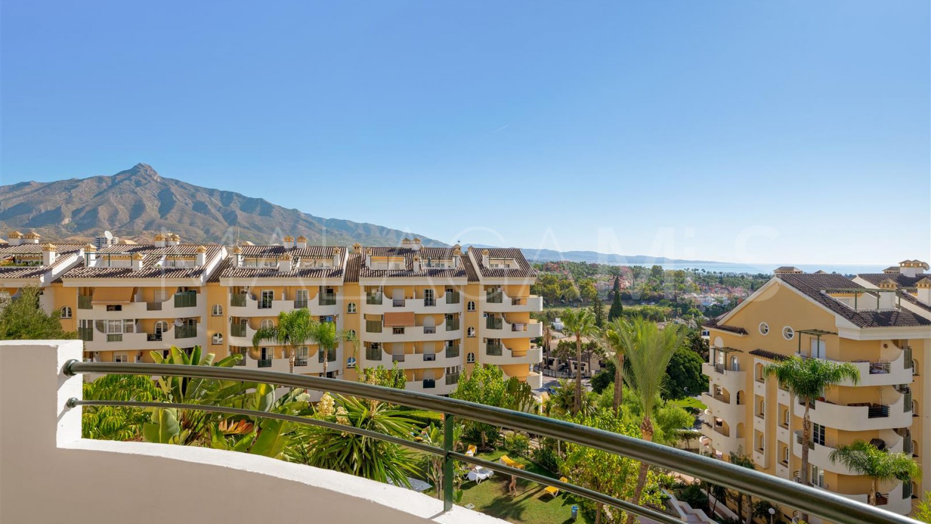 Duplex for sale in Señorio de Aloha