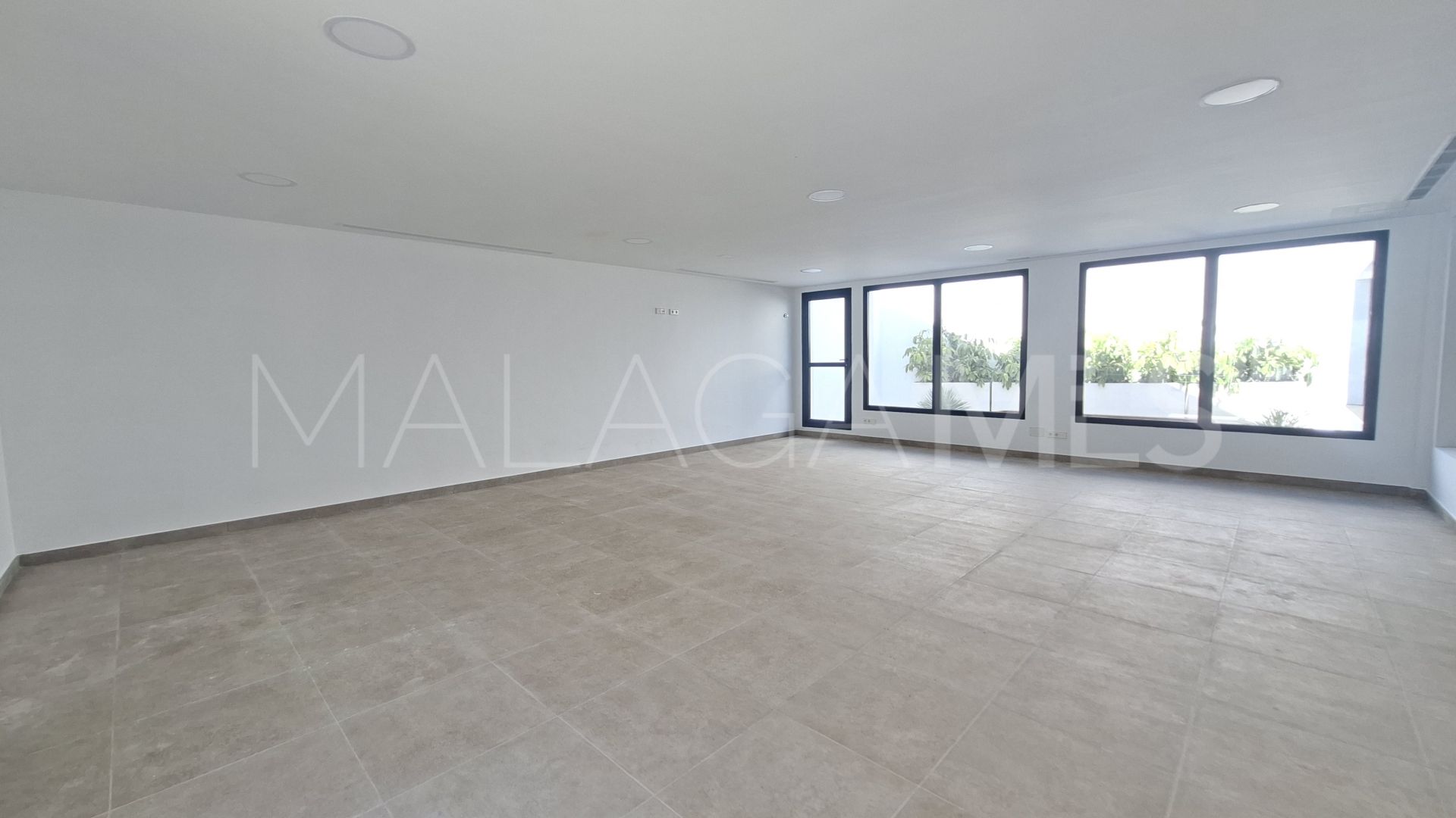For sale Benahavis penthouse with 3 bedrooms