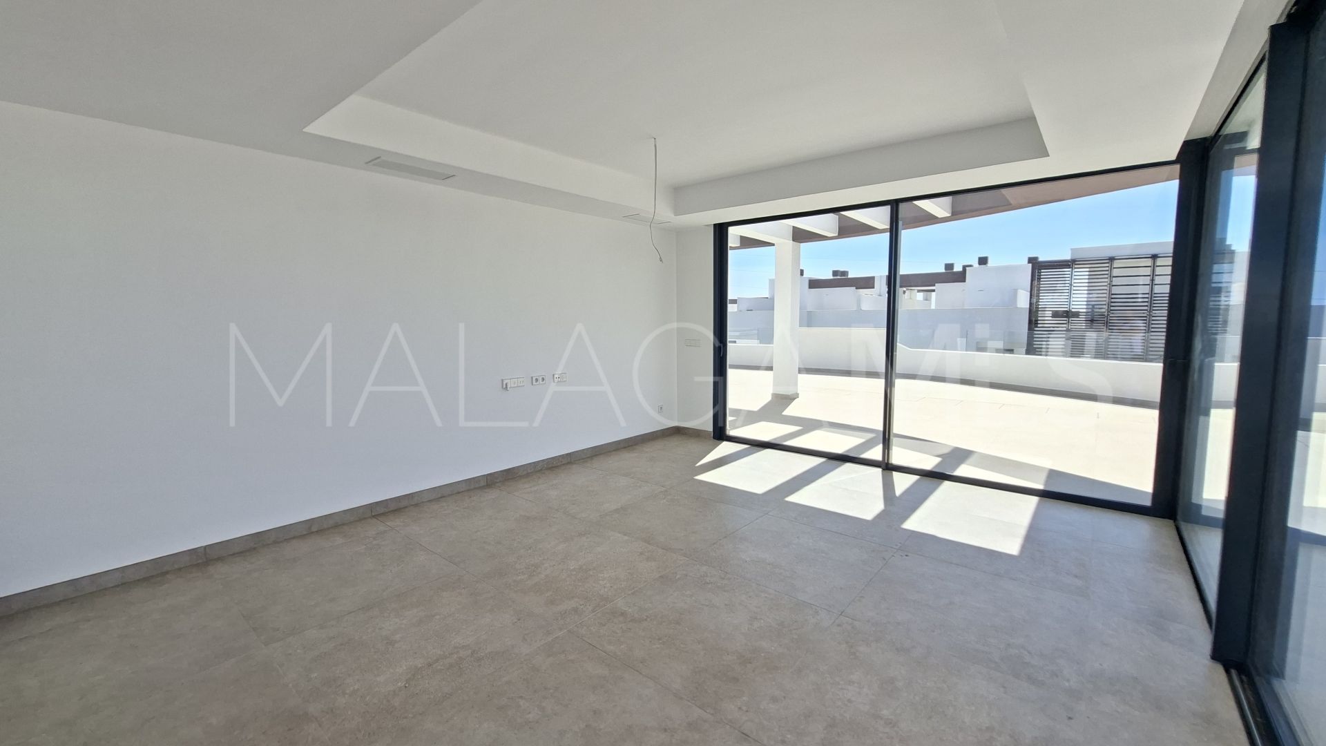 For sale Benahavis penthouse with 3 bedrooms