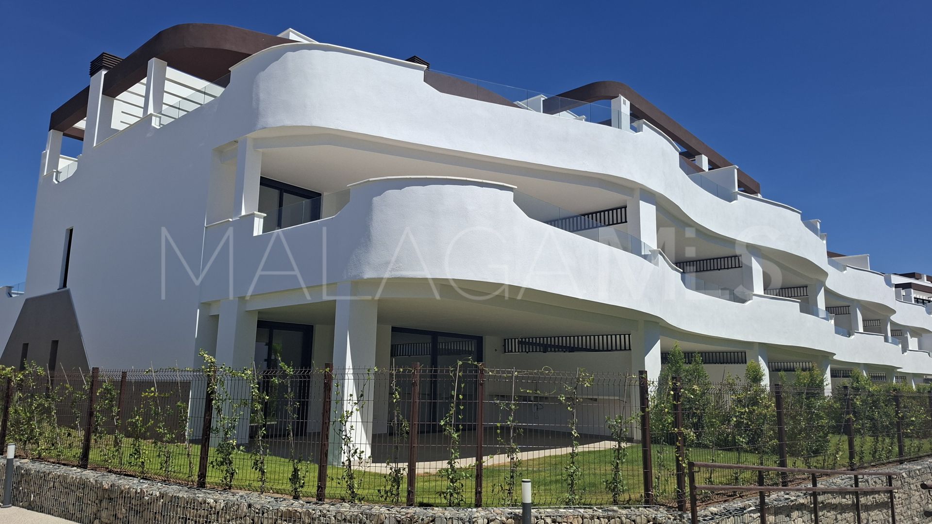 For sale Benahavis penthouse with 3 bedrooms