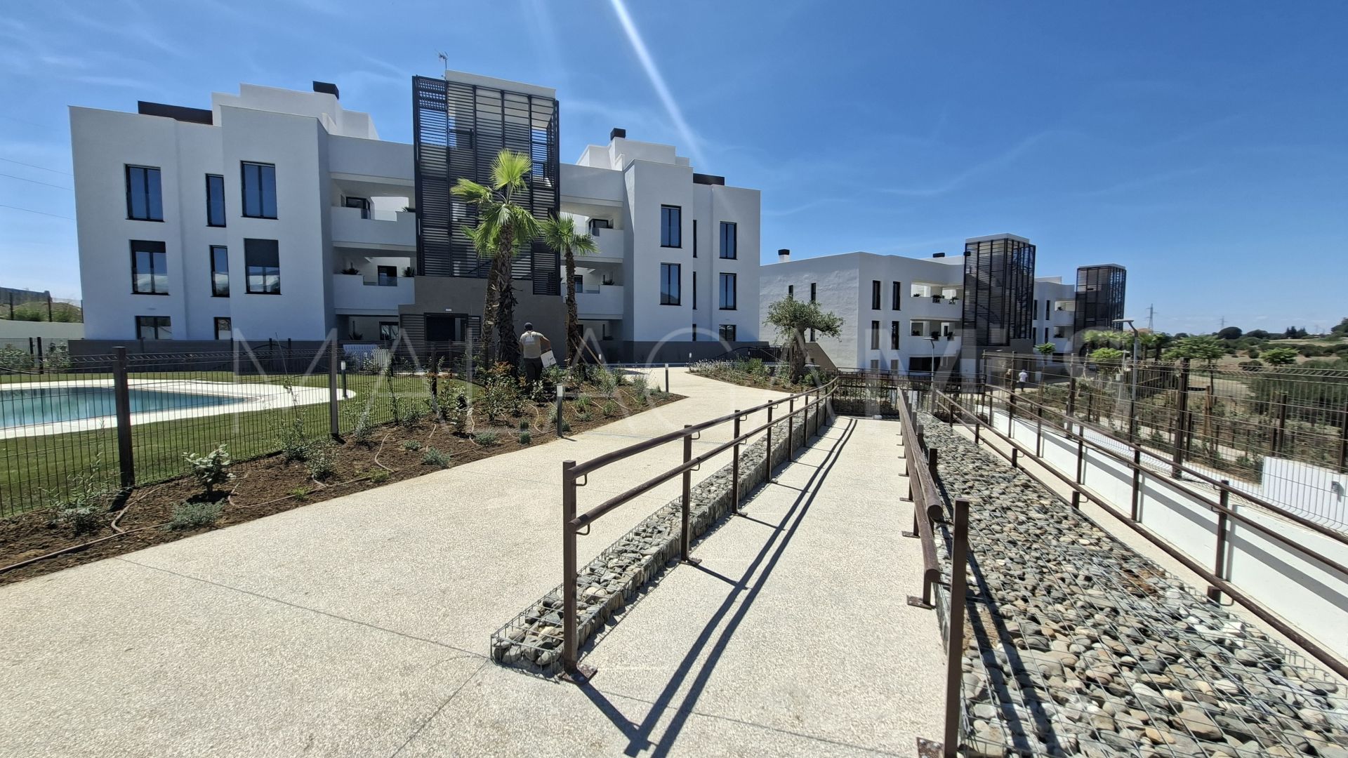 For sale Benahavis penthouse with 3 bedrooms