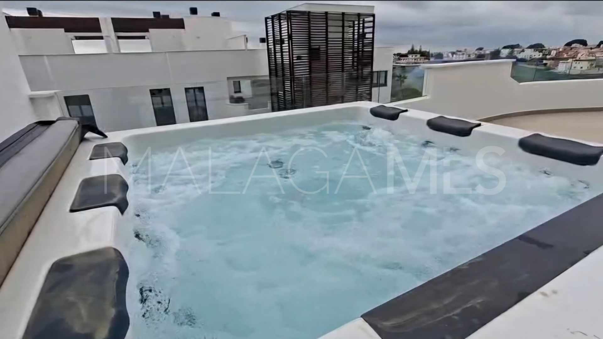 Appartement terrasse for sale in Estepona Est