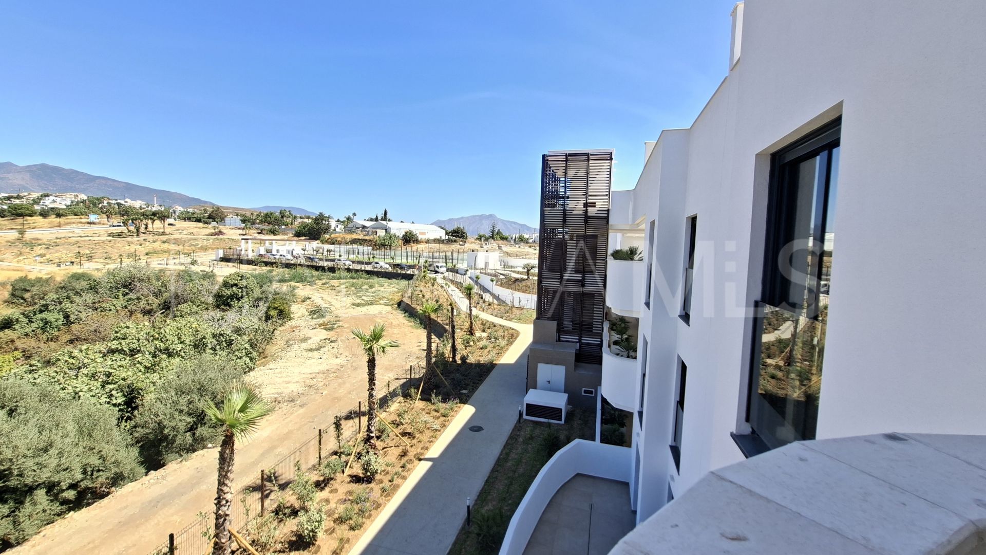 For sale Benahavis penthouse with 3 bedrooms