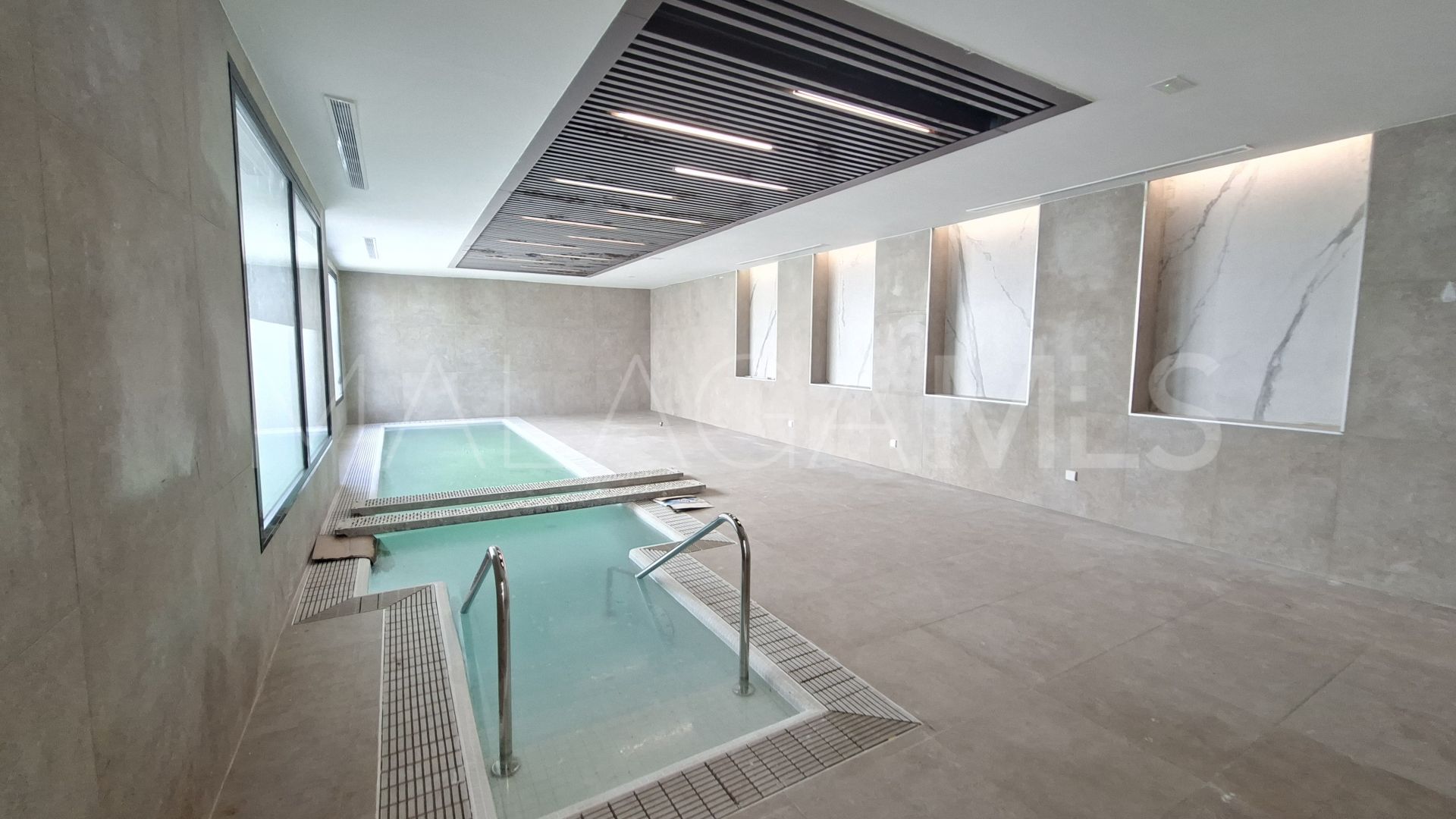 For sale Benahavis penthouse with 3 bedrooms
