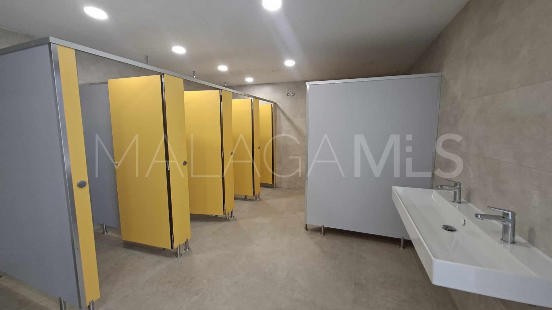 For sale Benahavis penthouse with 3 bedrooms