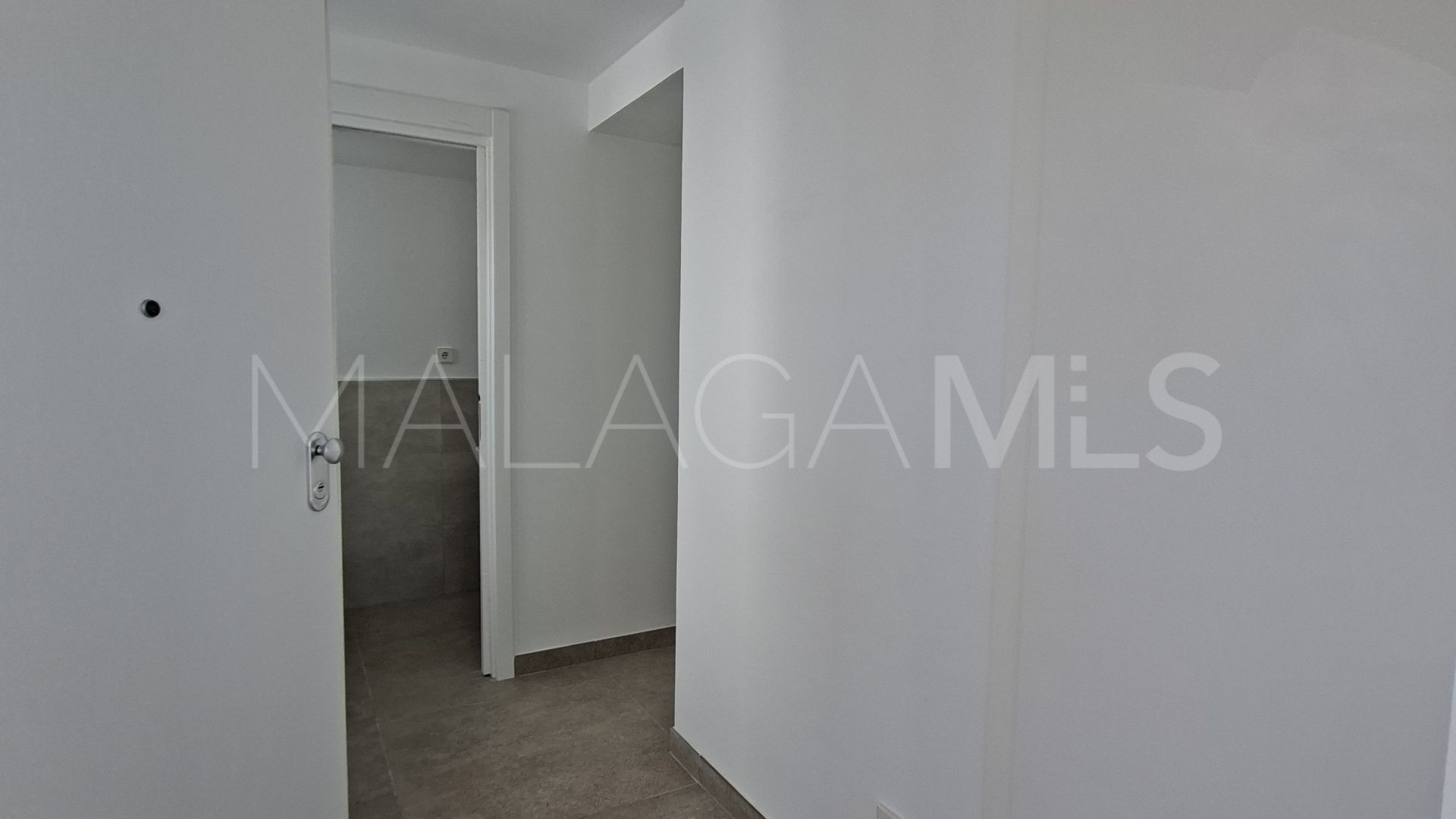 For sale Benahavis penthouse with 3 bedrooms