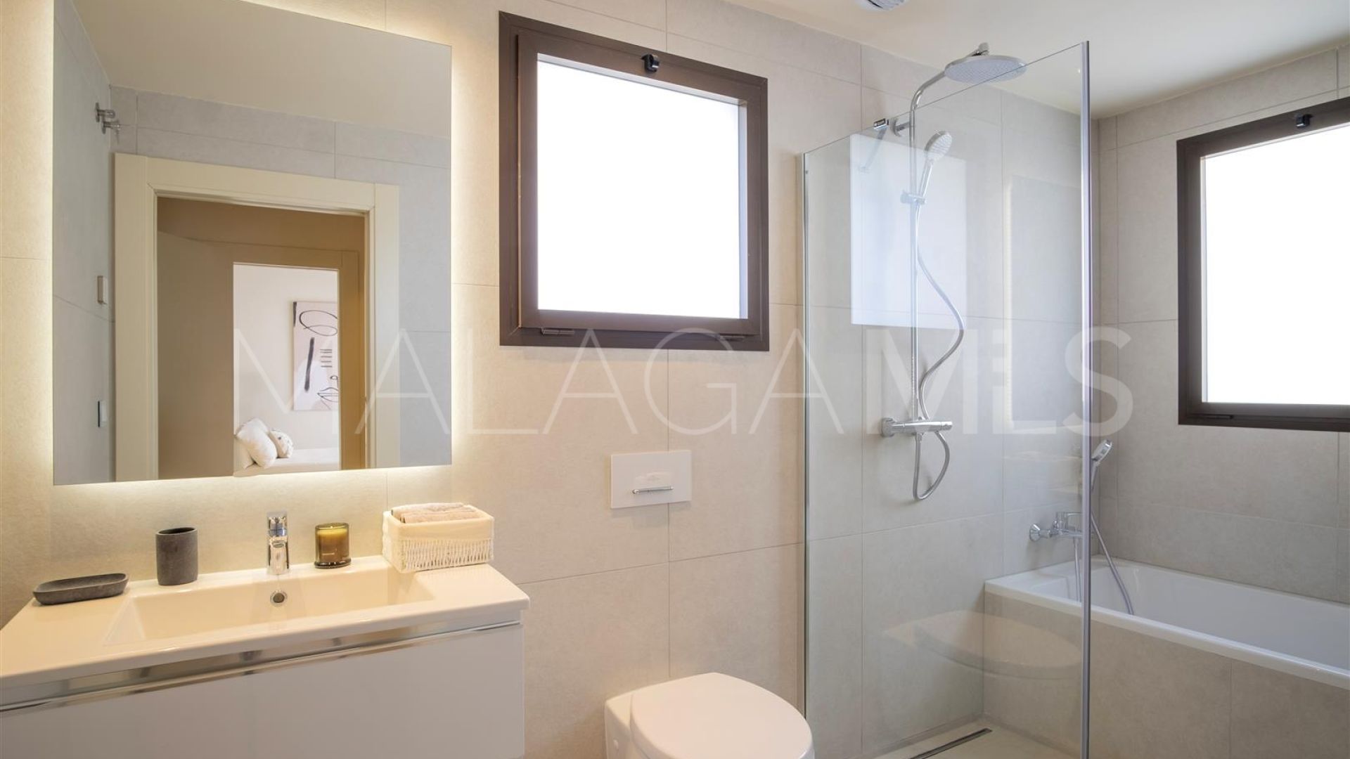 Villa in Estepona East for sale