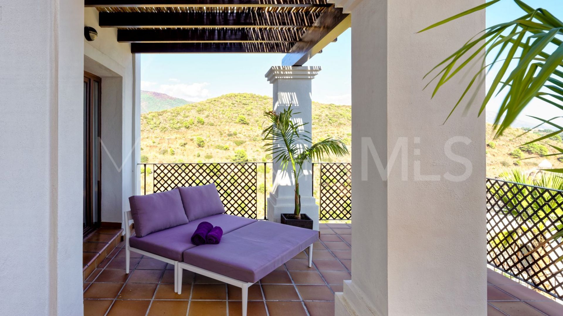 Villa for sale in Benahavis Hills Country Club