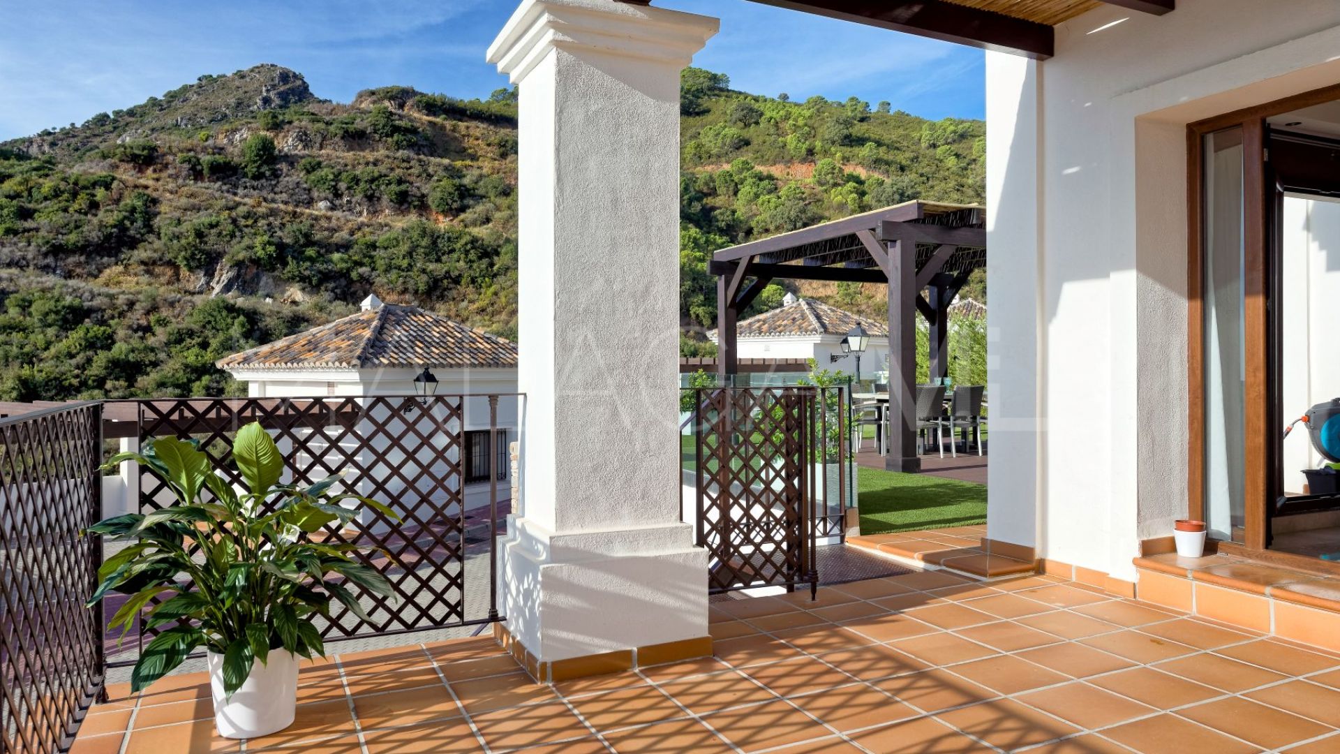 Villa for sale in Benahavis Hills Country Club