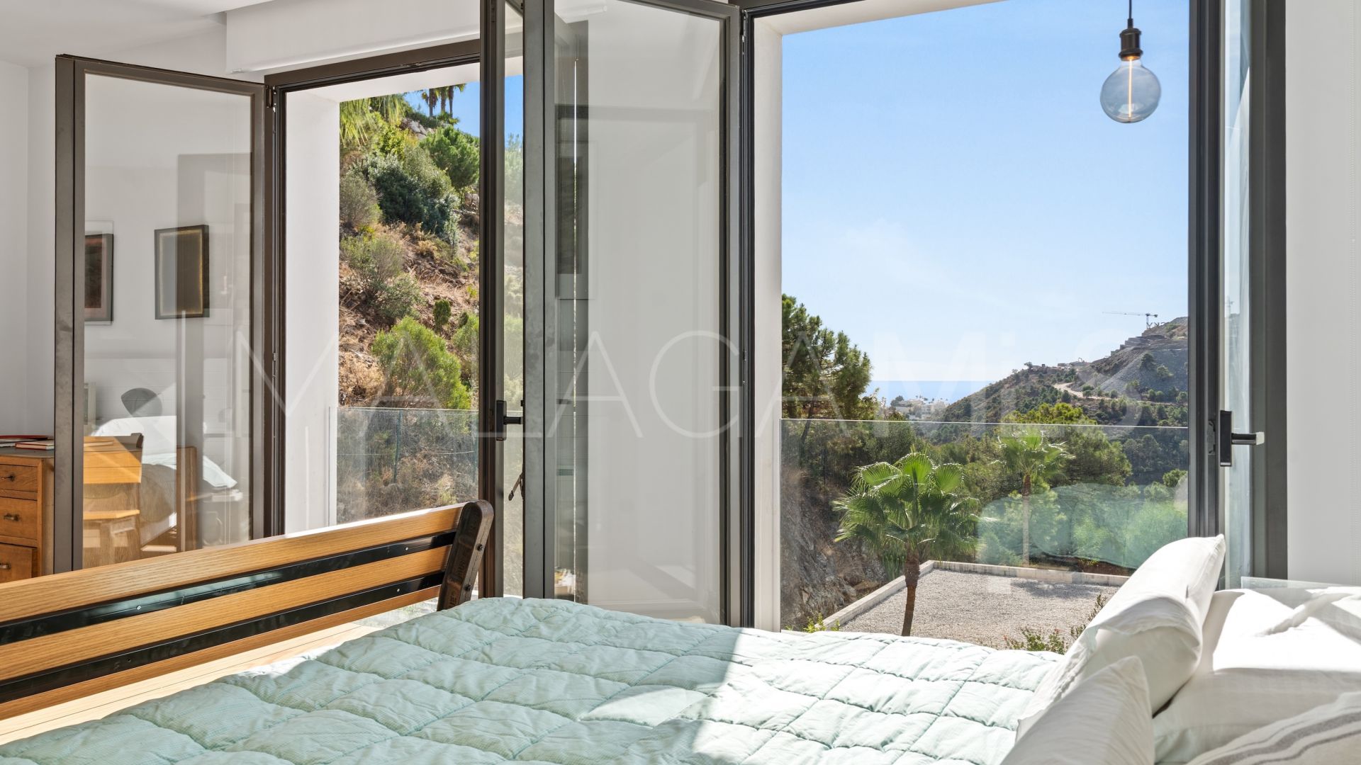 Villa for sale in El Madroñal