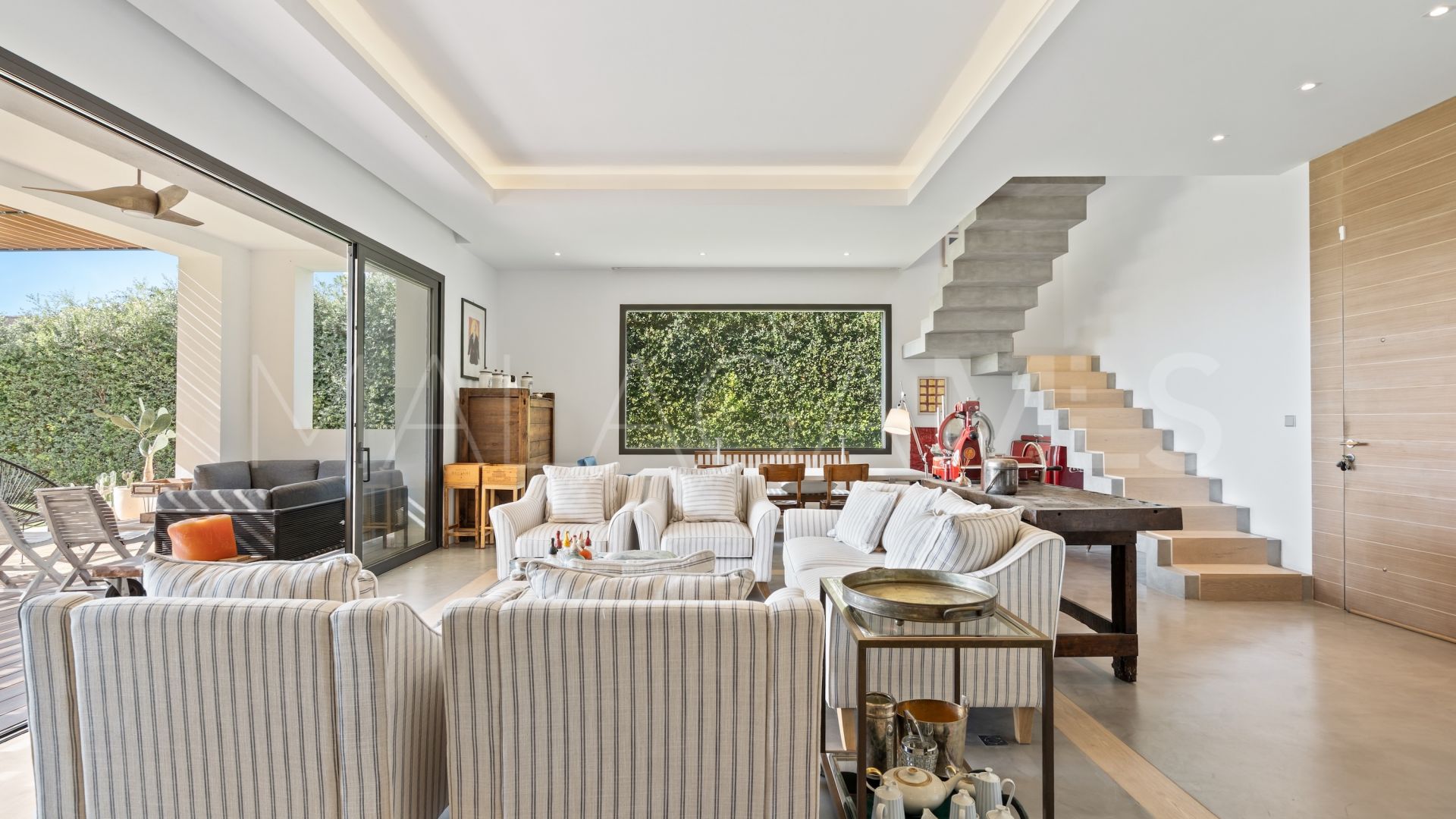 Villa for sale in El Madroñal