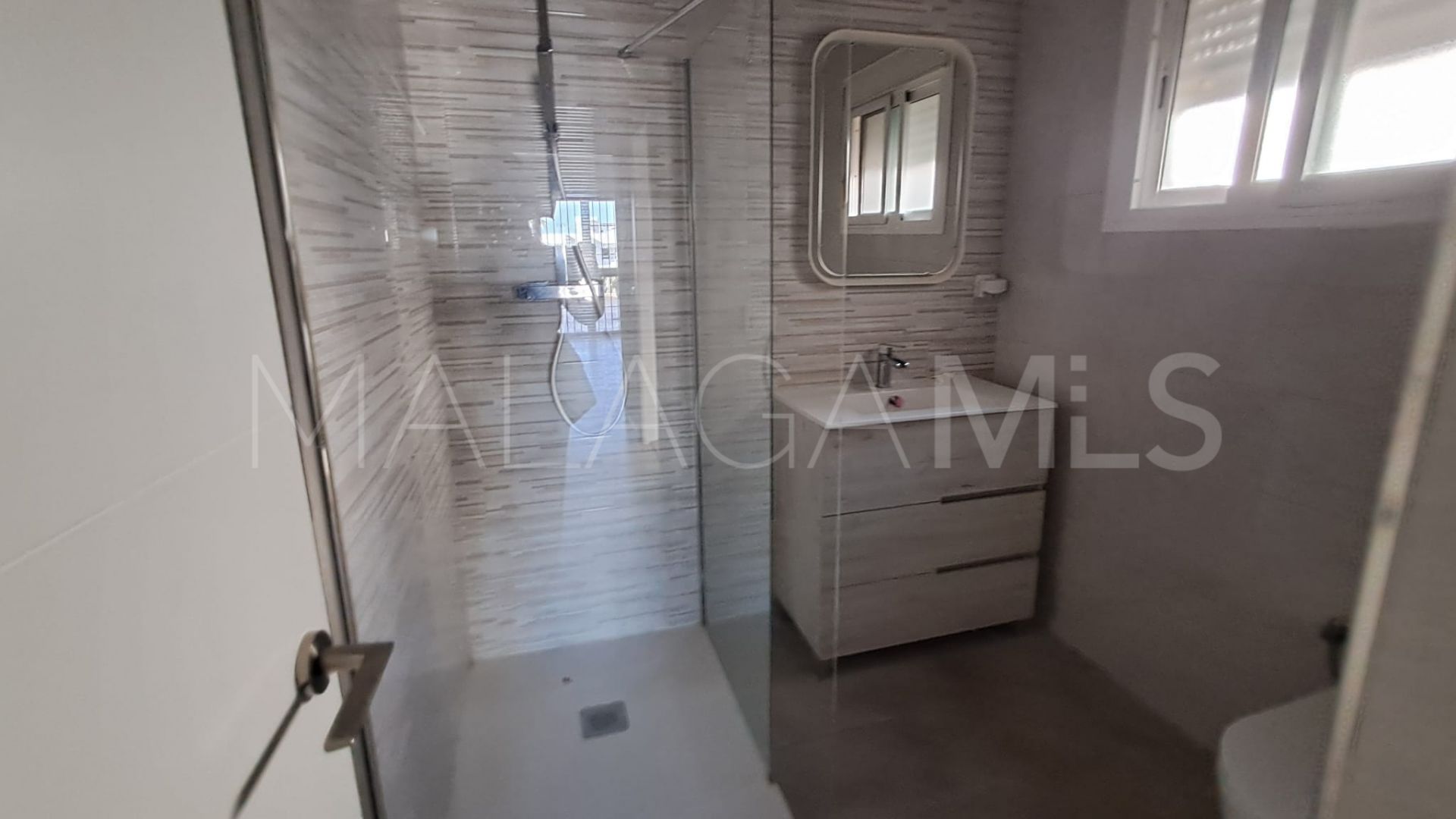 Villa for sale in El Paraiso