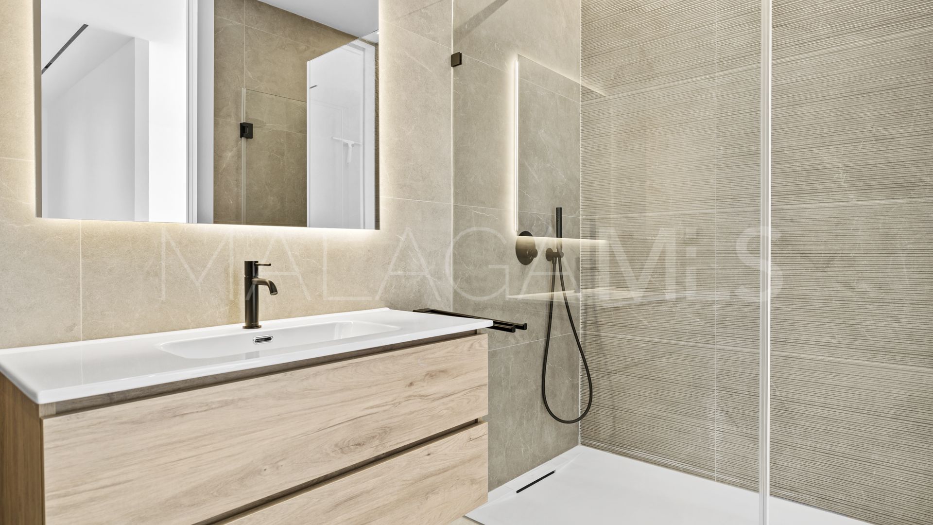 For sale villa with 4 bedrooms in La Alqueria