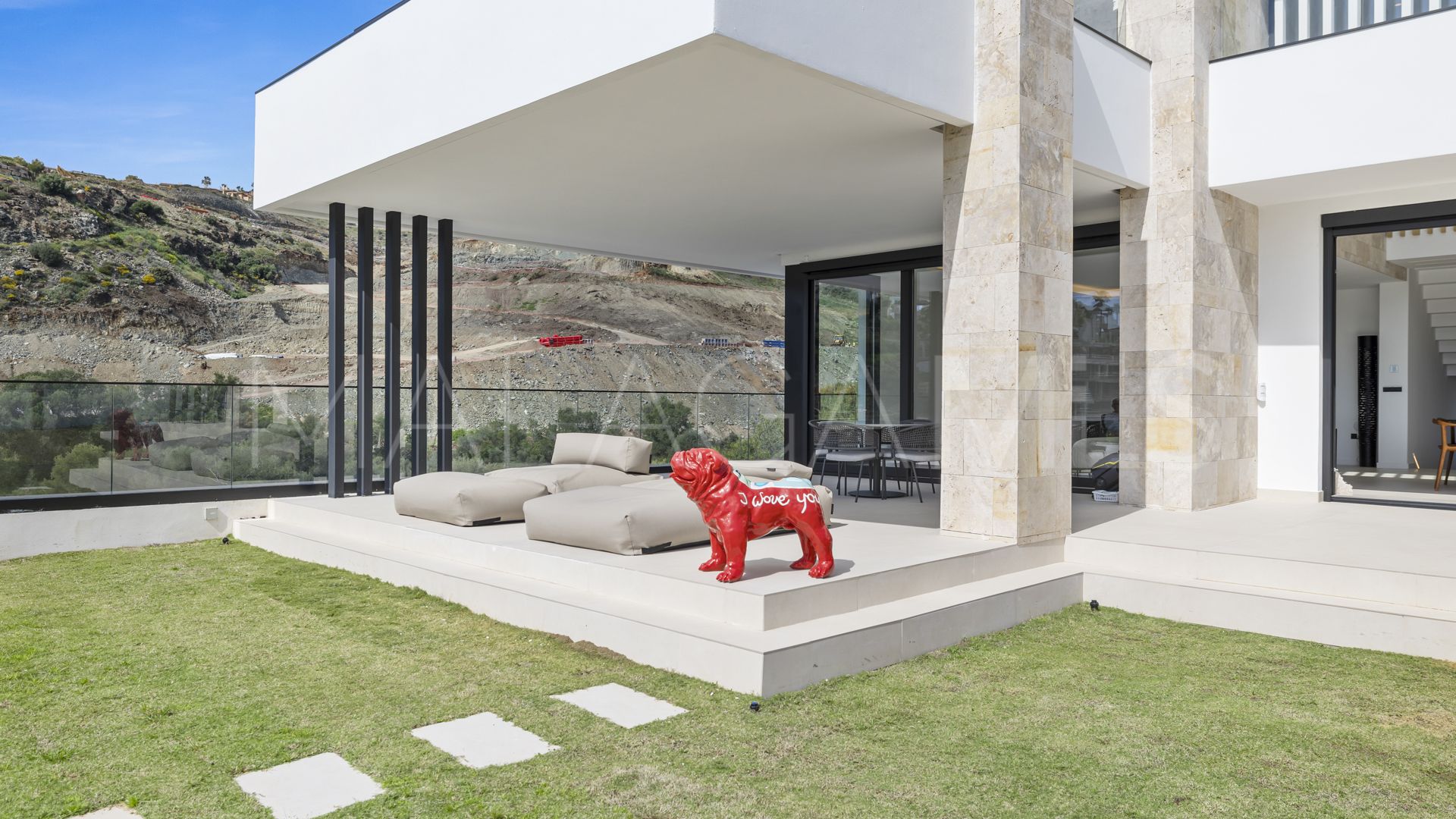 For sale villa with 4 bedrooms in La Alqueria