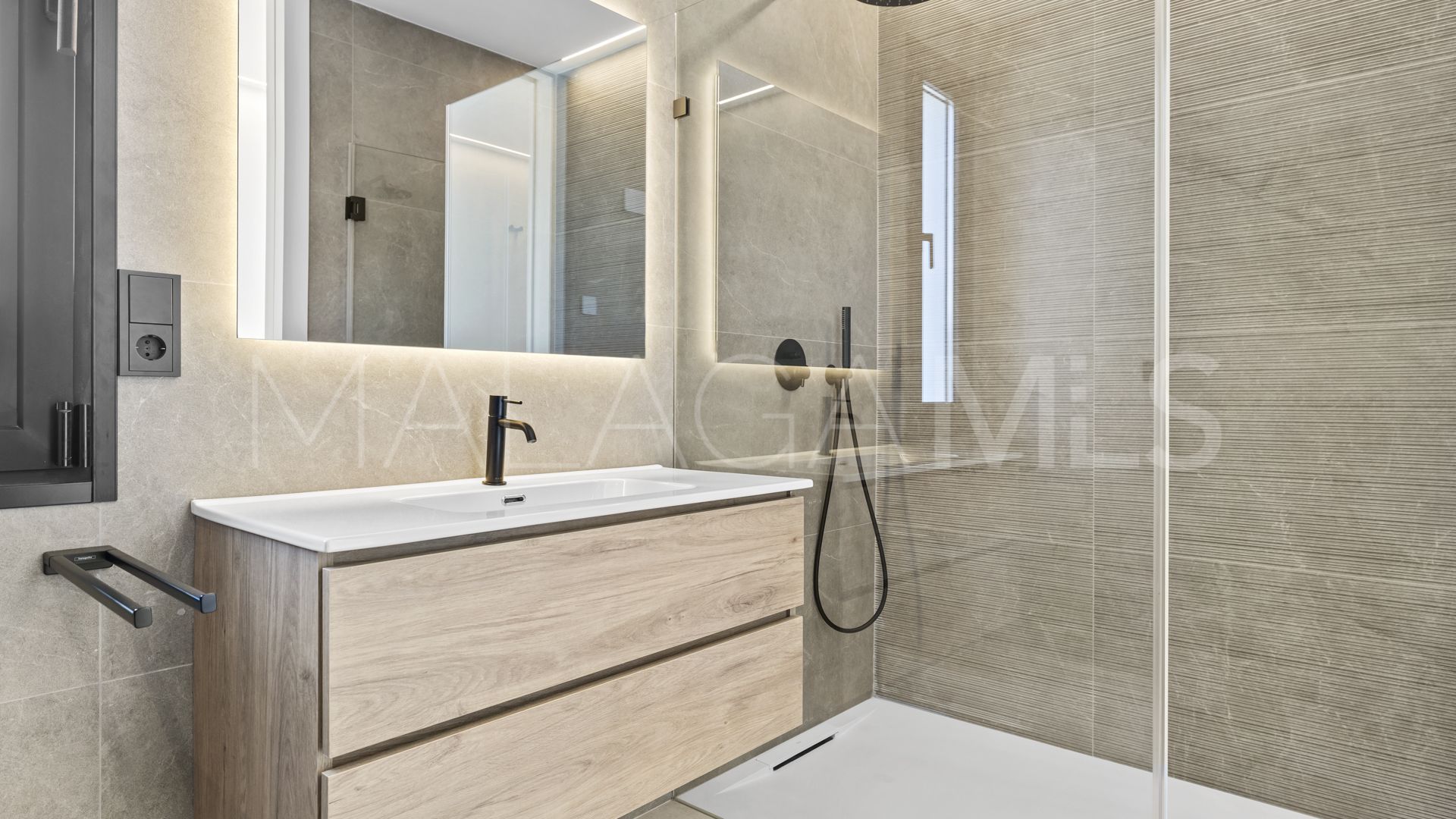 For sale villa with 4 bedrooms in La Alqueria