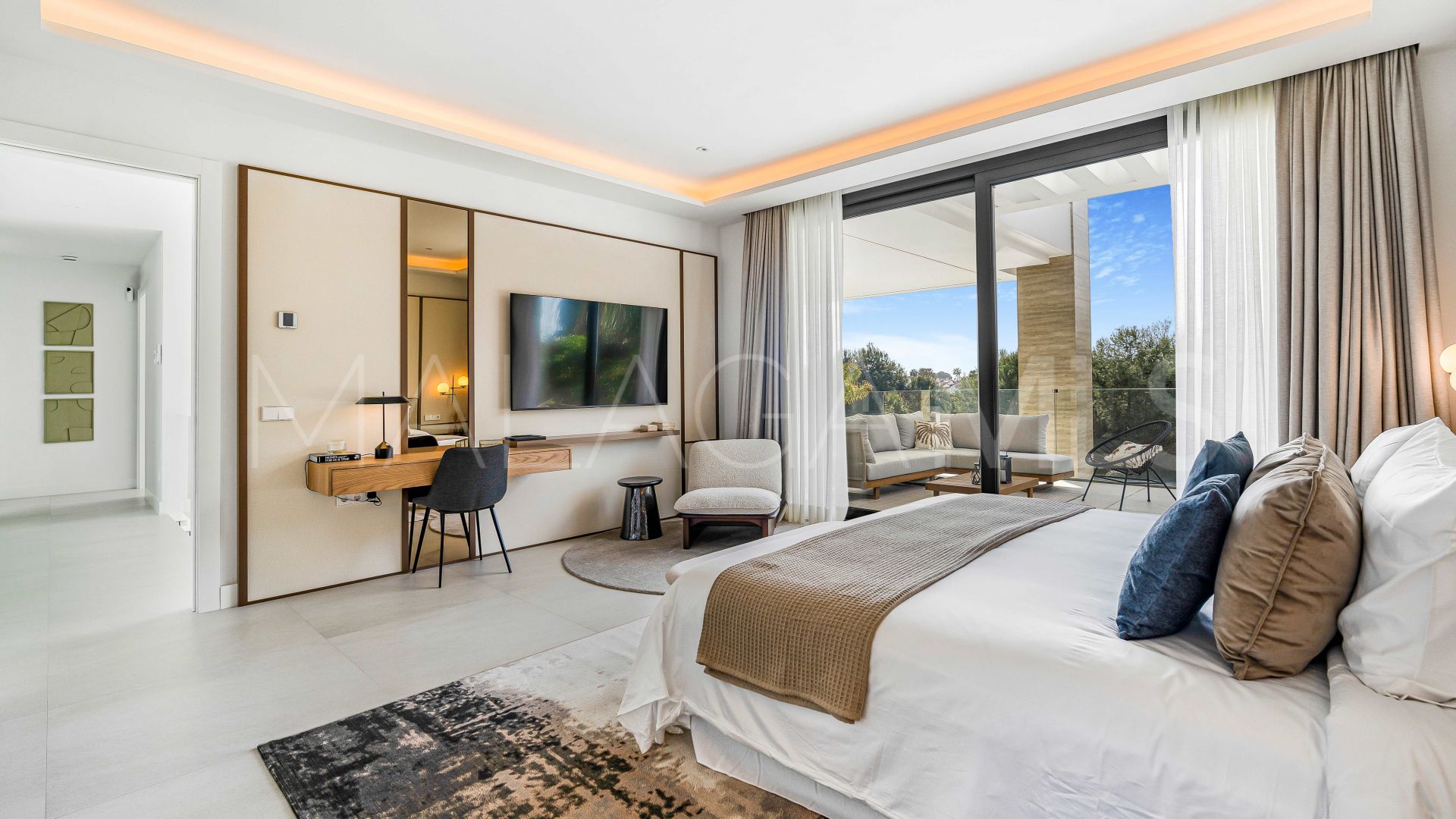 Villa with 6 bedrooms for sale in Golden Mile
