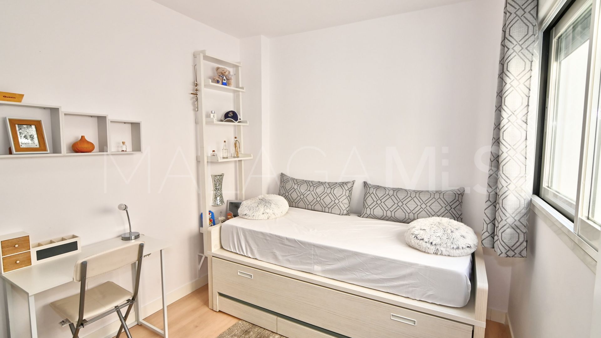 Apartment for sale in Estepona Town