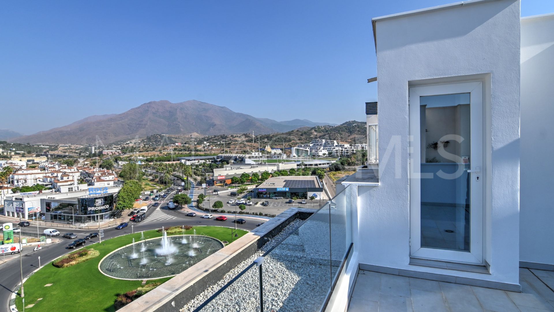 Apartment for sale in Estepona Town