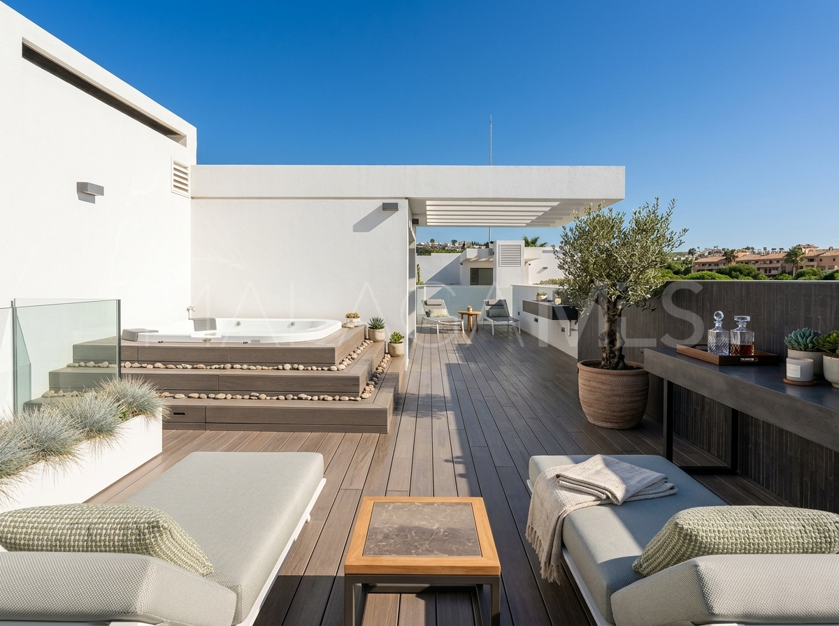 Parhus for sale in The Island