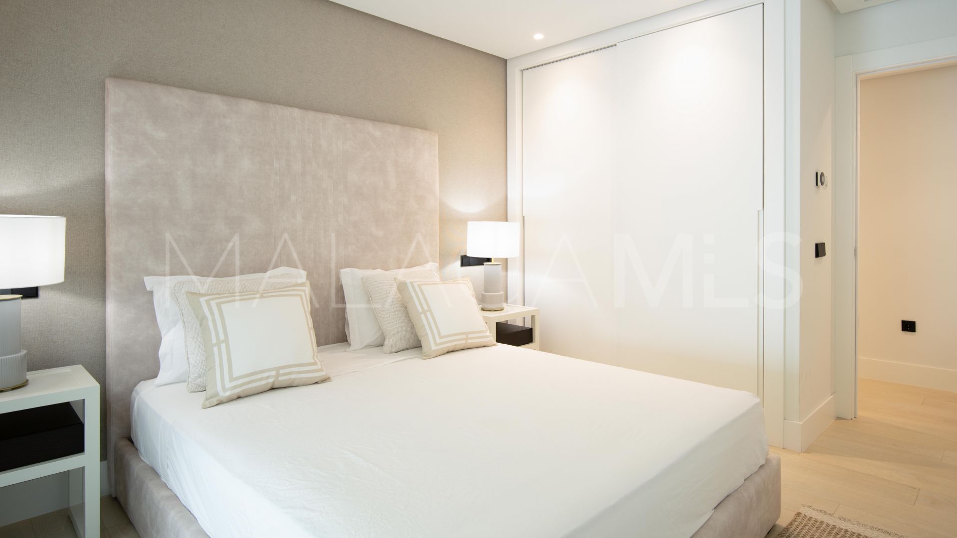 Villa for sale in Las Brisas