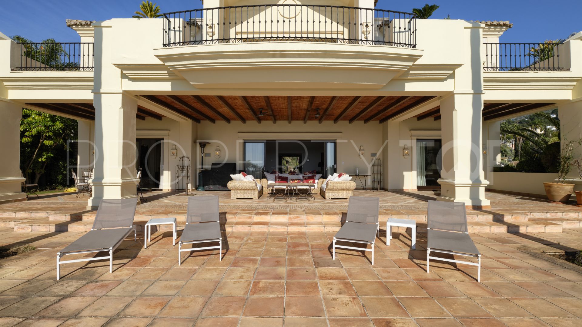 Villa en venta en Marbella Hill Club