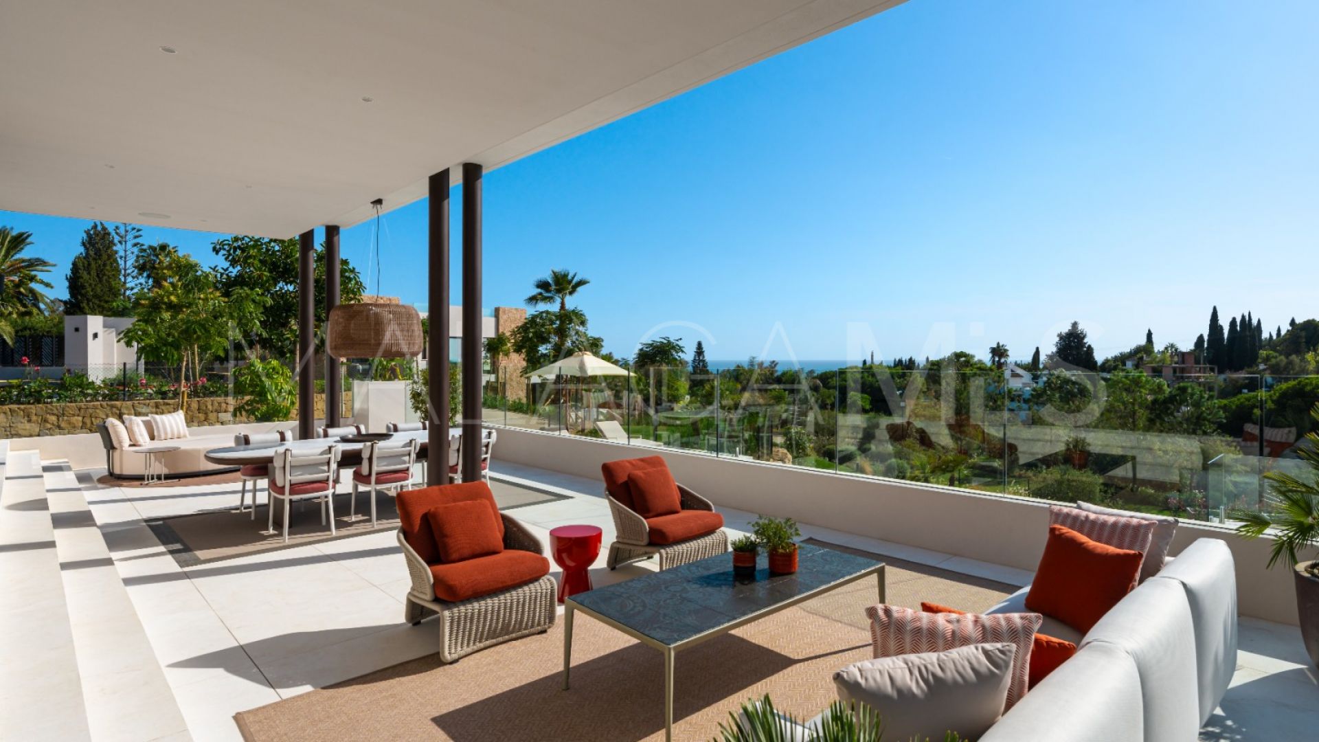 Villa for sale in Marbella Hill Club