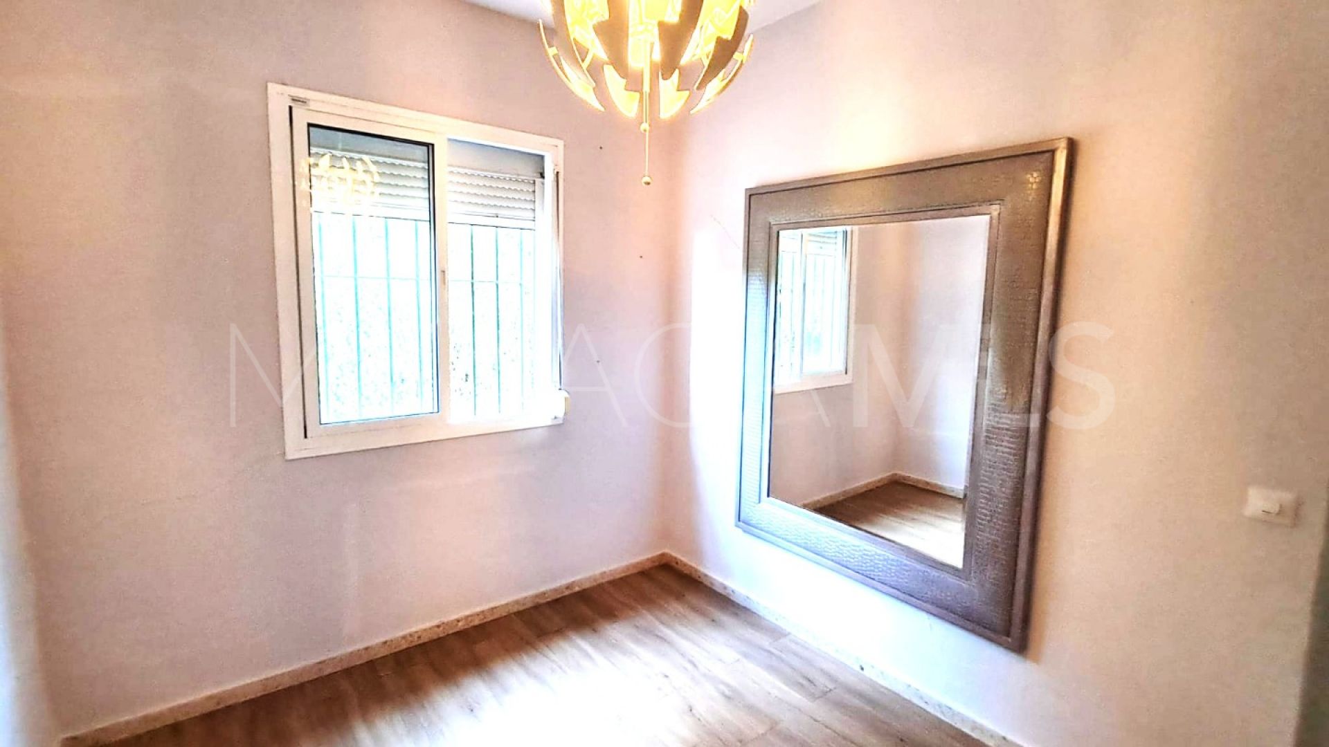 Villa for sale in Paraiso Medio