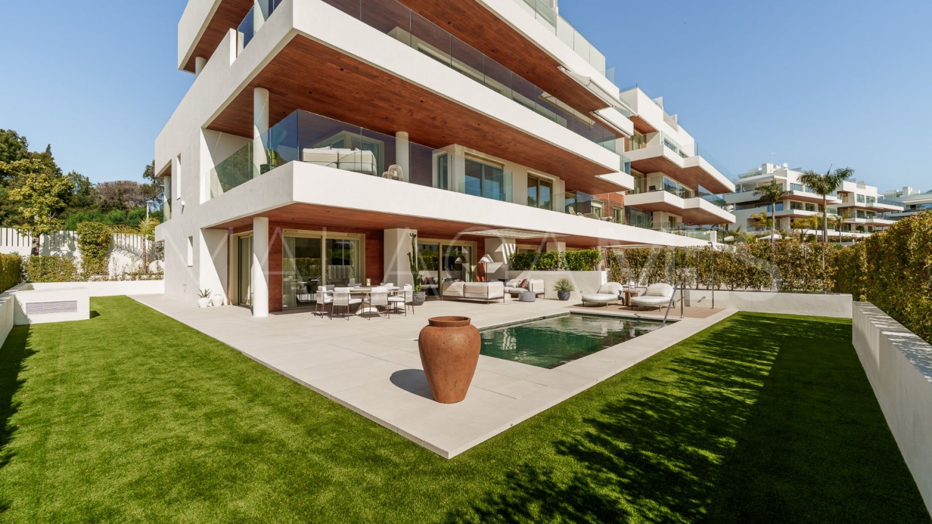 Triplex for sale in Benalús