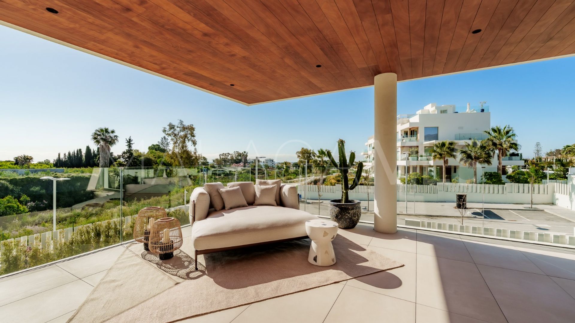 Triplex for sale in Benalús