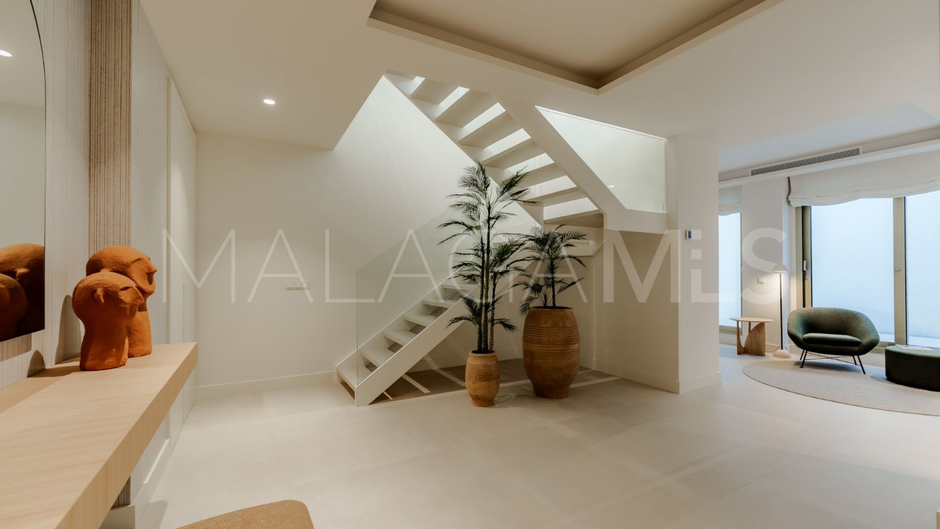 Triplex for sale in Benalús