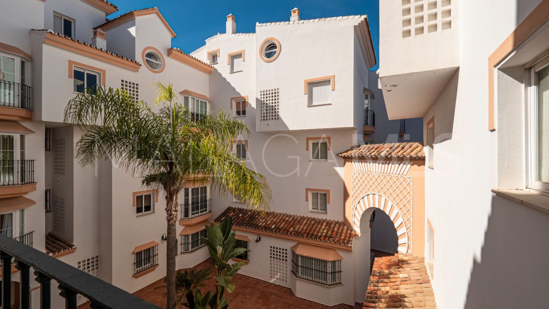 Wohnung for sale in Marbella - Puerto Banus