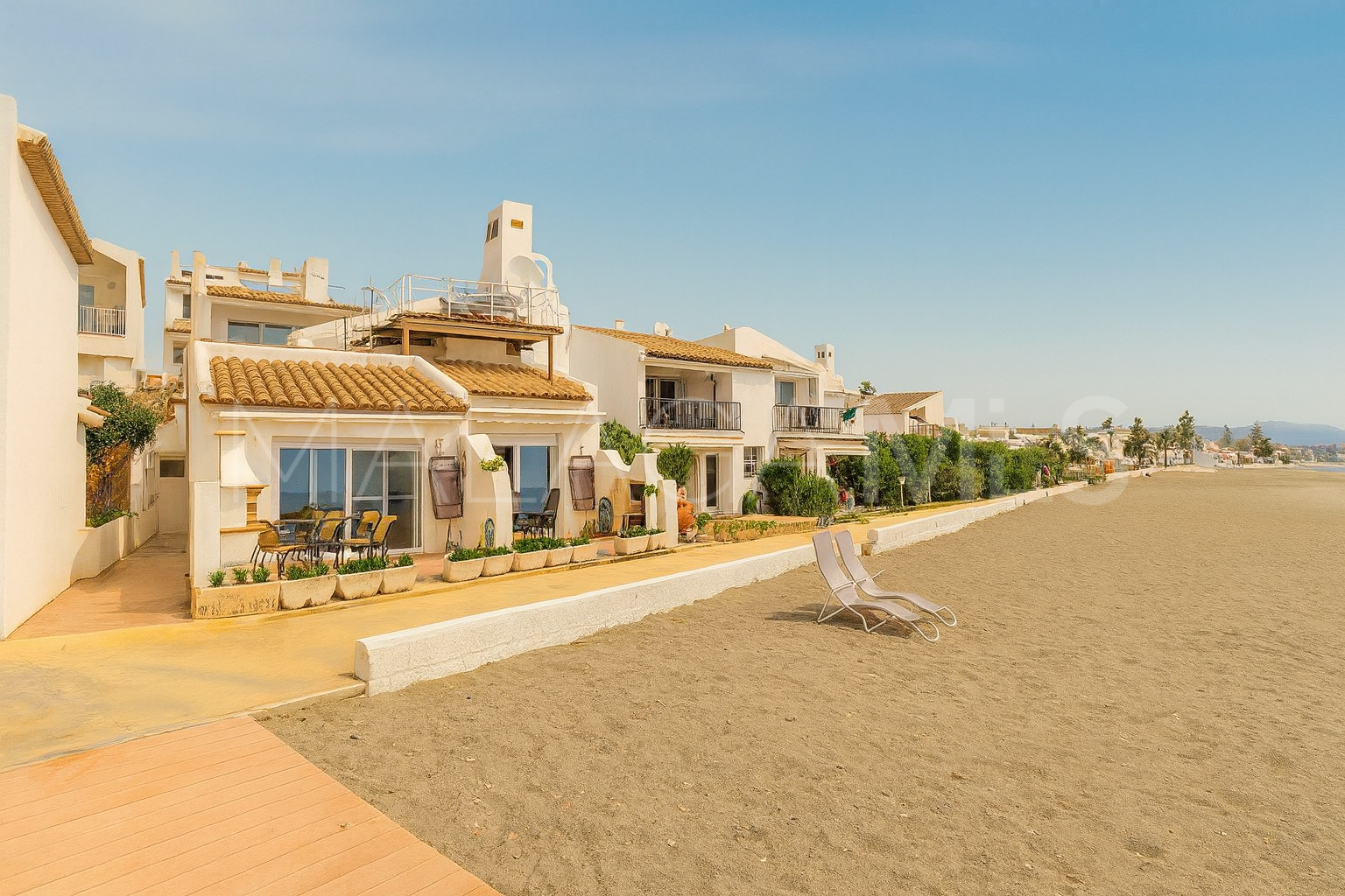 Villa for sale in Estepona