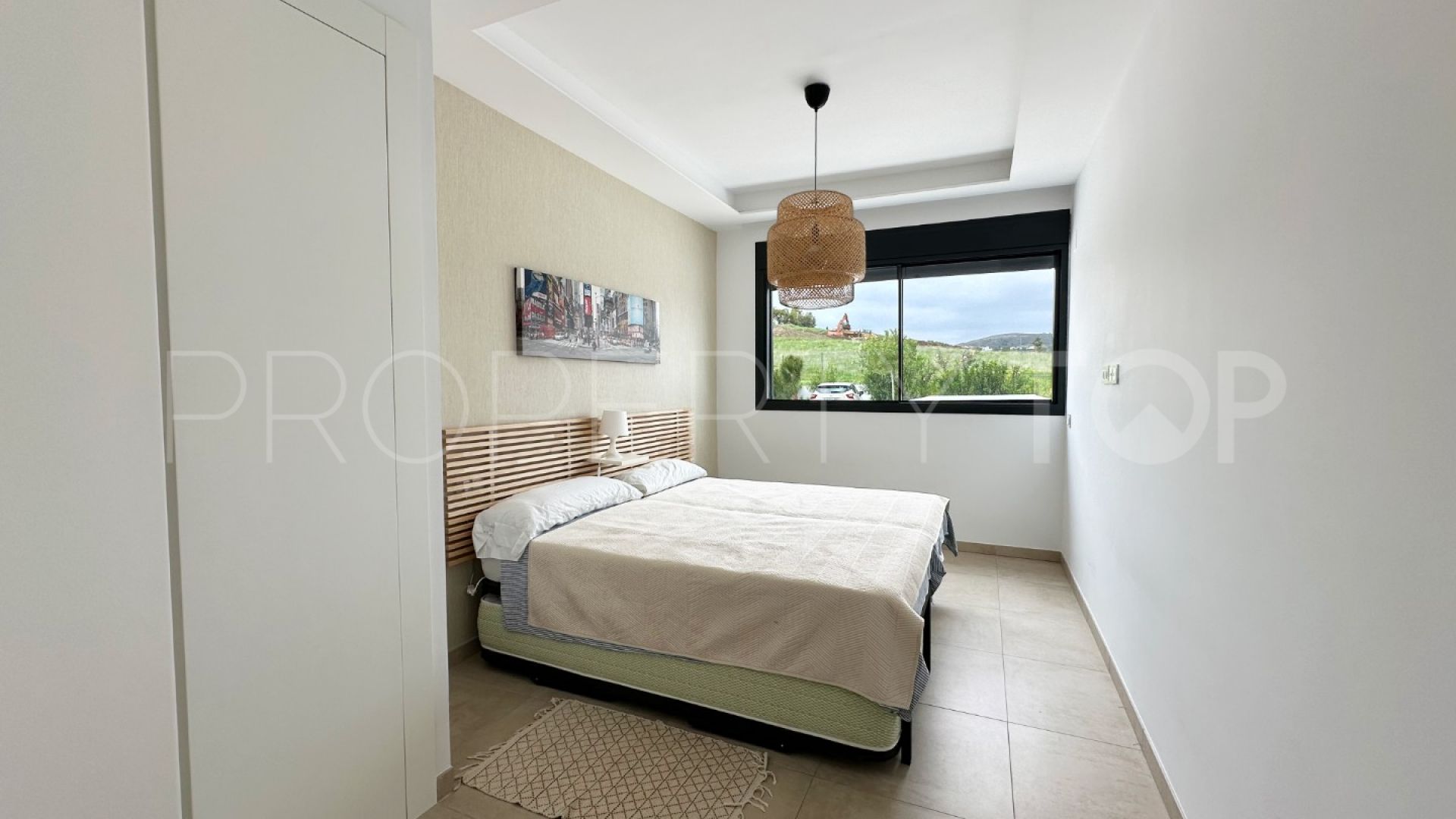 For sale apartment with 3 bedrooms in El Campanario Hills