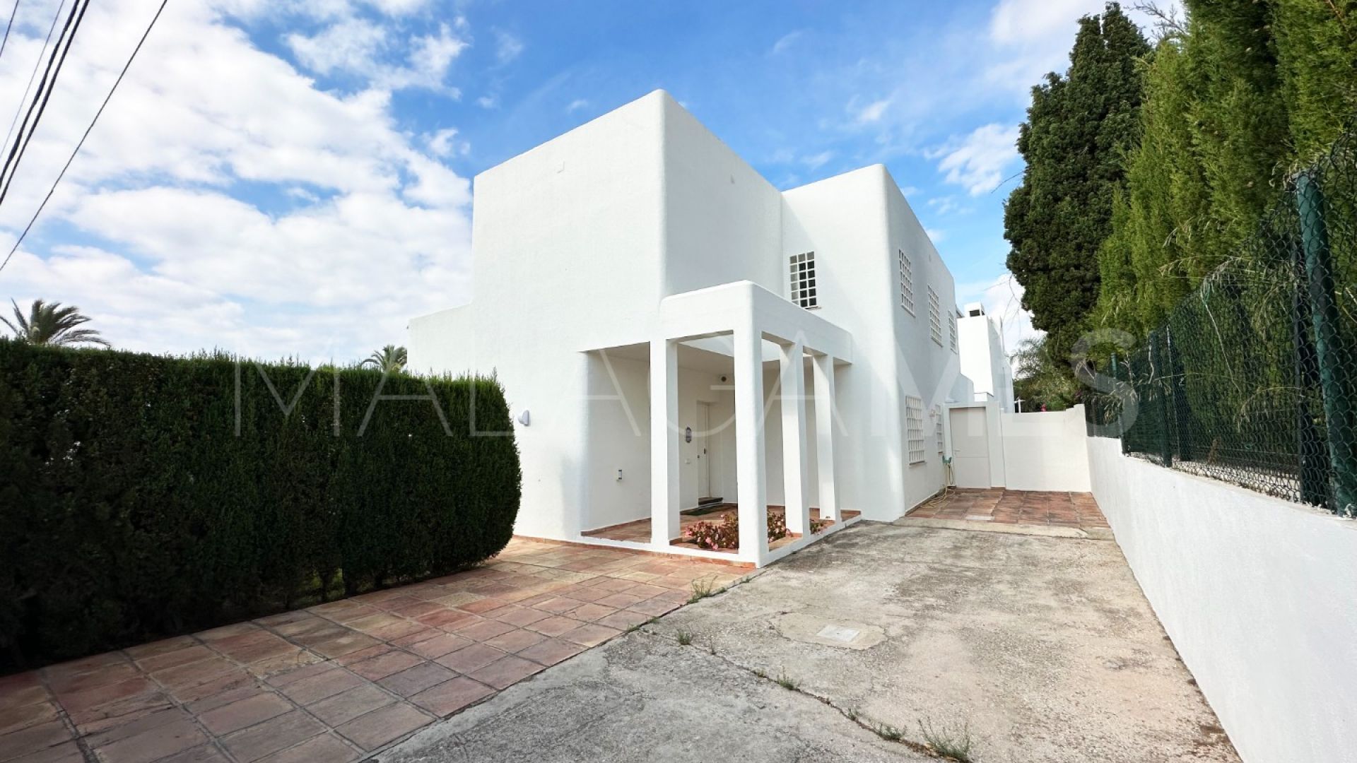 Villa for sale in Marbesa