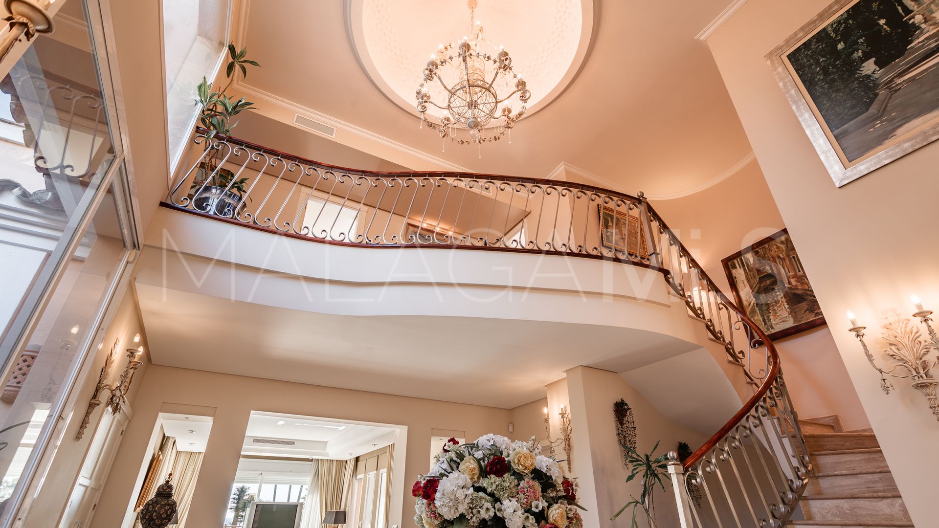 Buy villa in Hacienda Beach with 8 bedrooms